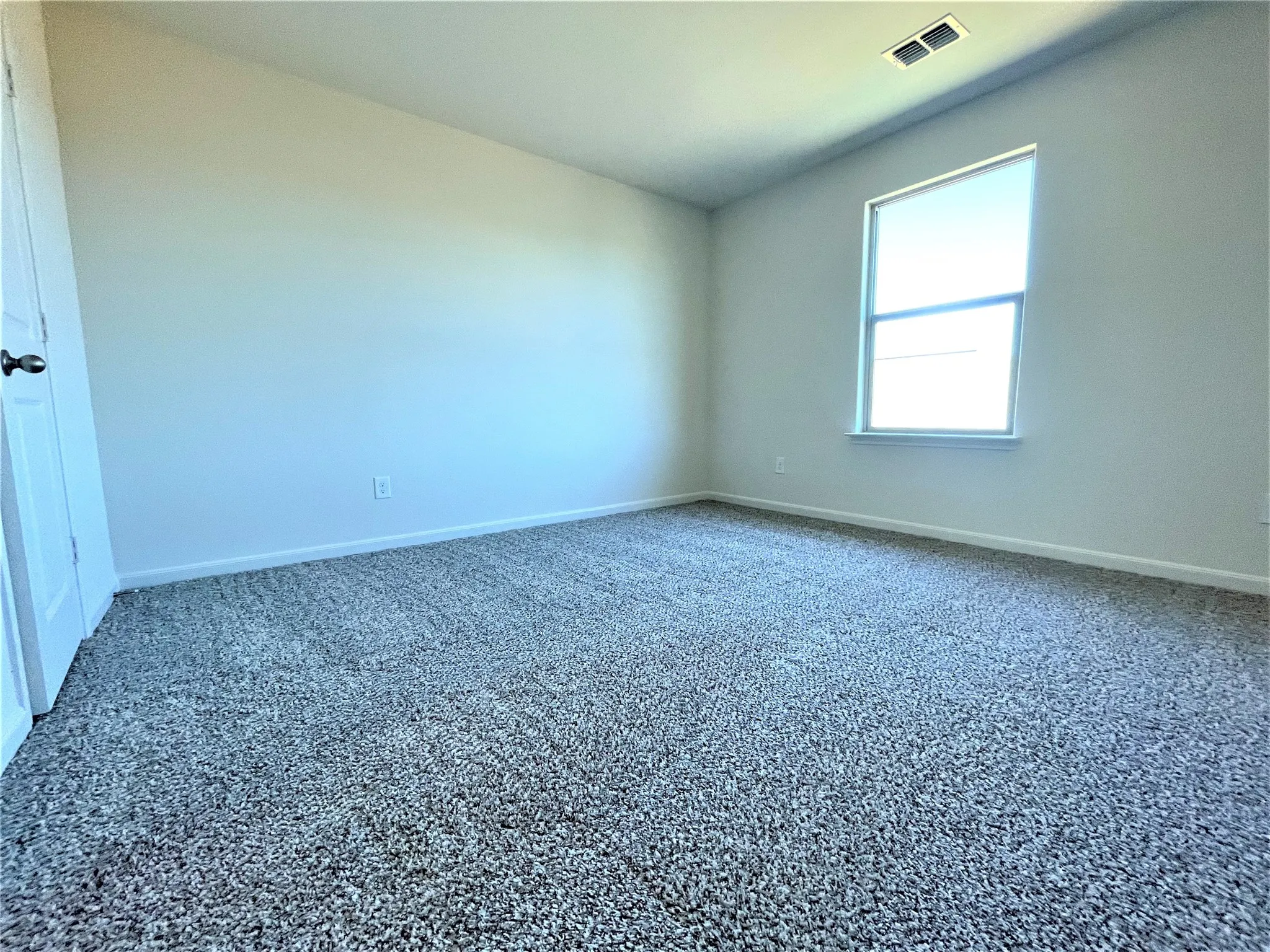 Single Family Residence For Sale in Denton County , 13713 Logan Pass Drive, Ponder, Texas 76259, 4 Bedroom, 3 Bathroom, 2 Garage spaces, 2,054 Sqft, built in 2021, mls#21384871, Real Estate Agent in Ponder, Homes For Sale in Denton county, Homes For Sale in Ponder, Realtor in Ponder Texas, Real Estate Brokerage Independent Realty Texas, Luminita Cordes Realtor