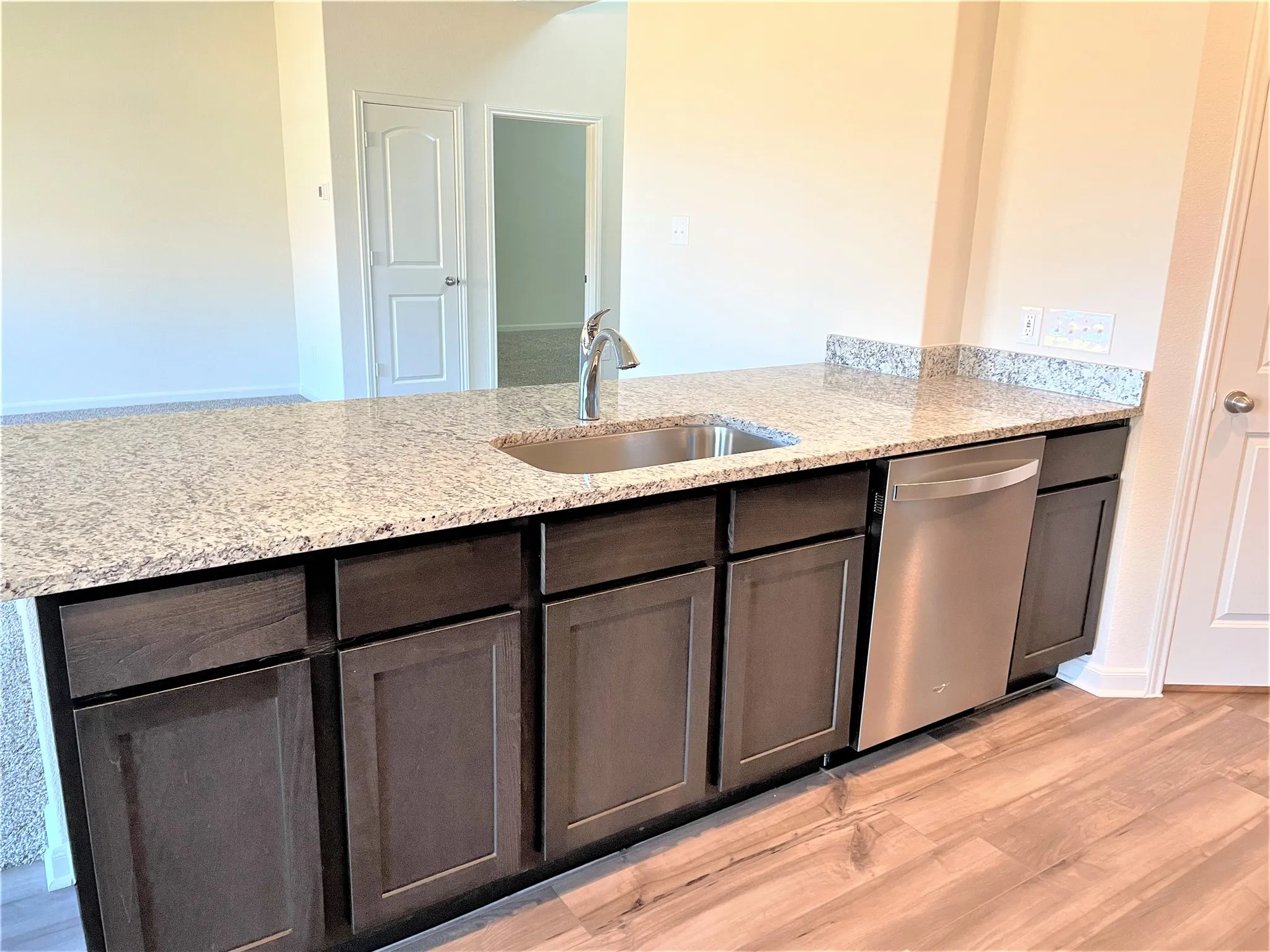 Single Family Residence For Sale in Denton County , 13713 Logan Pass Drive, Ponder, Texas 76259, 4 Bedroom, 3 Bathroom, 2 Garage spaces, 2,054 Sqft, built in 2021, mls#21384871, Real Estate Agent in Ponder, Homes For Sale in Denton county, Homes For Sale in Ponder, Realtor in Ponder Texas, Real Estate Brokerage Independent Realty Texas, Luminita Cordes Realtor