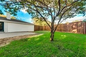 Single Family Residence For Rent in Dallas County , 8044 Woodhue Circle, Dallas, Texas 75228, 4 Bedroom, 3 Bathroom, 2 Garage spaces, 2,370 Sqft, built in 1956, mls#21380509, Real Estate Agent in Dallas, Homes For Rent in Dallas county, Homes For Rent in Dallas, Realtor in Dallas Texas, Real Estate Brokerage Independent Realty Texas, Luminita Cordes Realtor