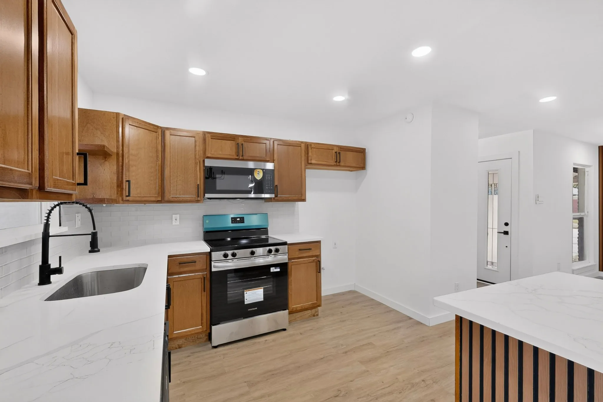 Single Family Residence For Sale in Dallas County , 3241 Santiago Drive, Mesquite, Texas 75150, 4 Bedroom, 2 Bathroom, Garage spaces, 1,693 Sqft, built in 1960, mls#21384893, Real Estate Agent in Mesquite, Homes For Sale in Dallas county, Homes For Sale in Mesquite, Realtor in Mesquite Texas, Real Estate Brokerage Independent Realty Texas, Luminita Cordes Realtor