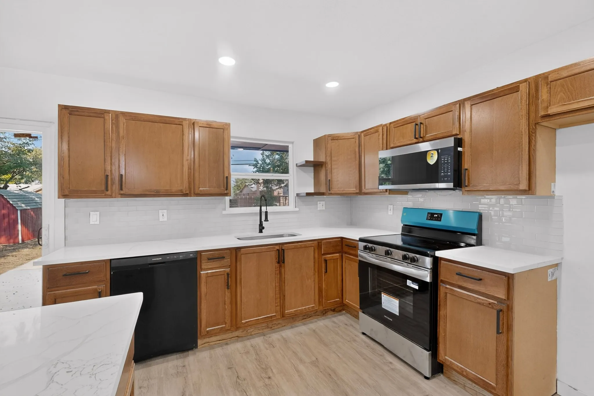 Single Family Residence For Sale in Dallas County , 3241 Santiago Drive, Mesquite, Texas 75150, 4 Bedroom, 2 Bathroom, Garage spaces, 1,693 Sqft, built in 1960, mls#21384893, Real Estate Agent in Mesquite, Homes For Sale in Dallas county, Homes For Sale in Mesquite, Realtor in Mesquite Texas, Real Estate Brokerage Independent Realty Texas, Luminita Cordes Realtor