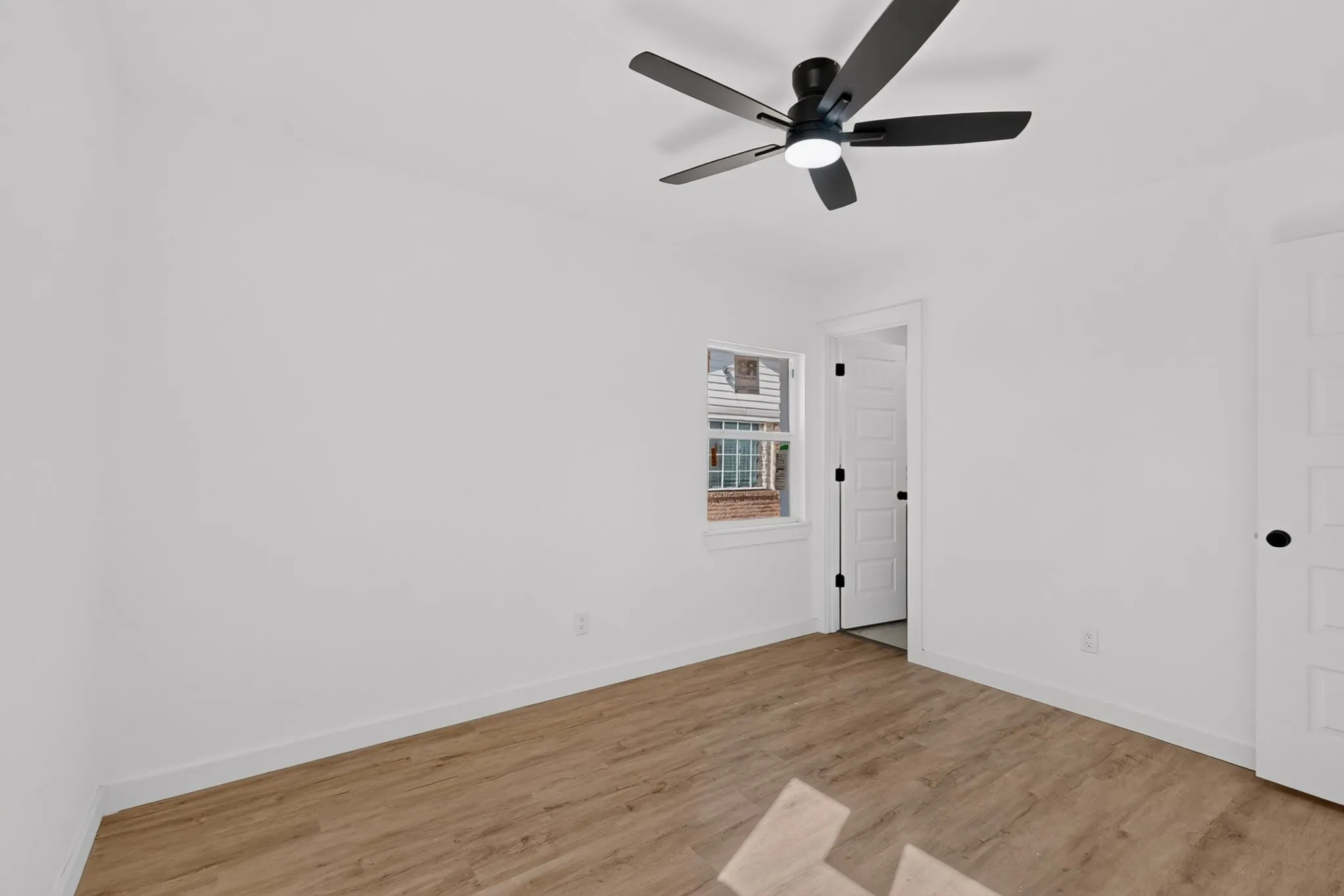 Single Family Residence For Sale in Dallas County , 3241 Santiago Drive, Mesquite, Texas 75150, 4 Bedroom, 2 Bathroom, Garage spaces, 1,693 Sqft, built in 1960, mls#21384893, Real Estate Agent in Mesquite, Homes For Sale in Dallas county, Homes For Sale in Mesquite, Realtor in Mesquite Texas, Real Estate Brokerage Independent Realty Texas, Luminita Cordes Realtor