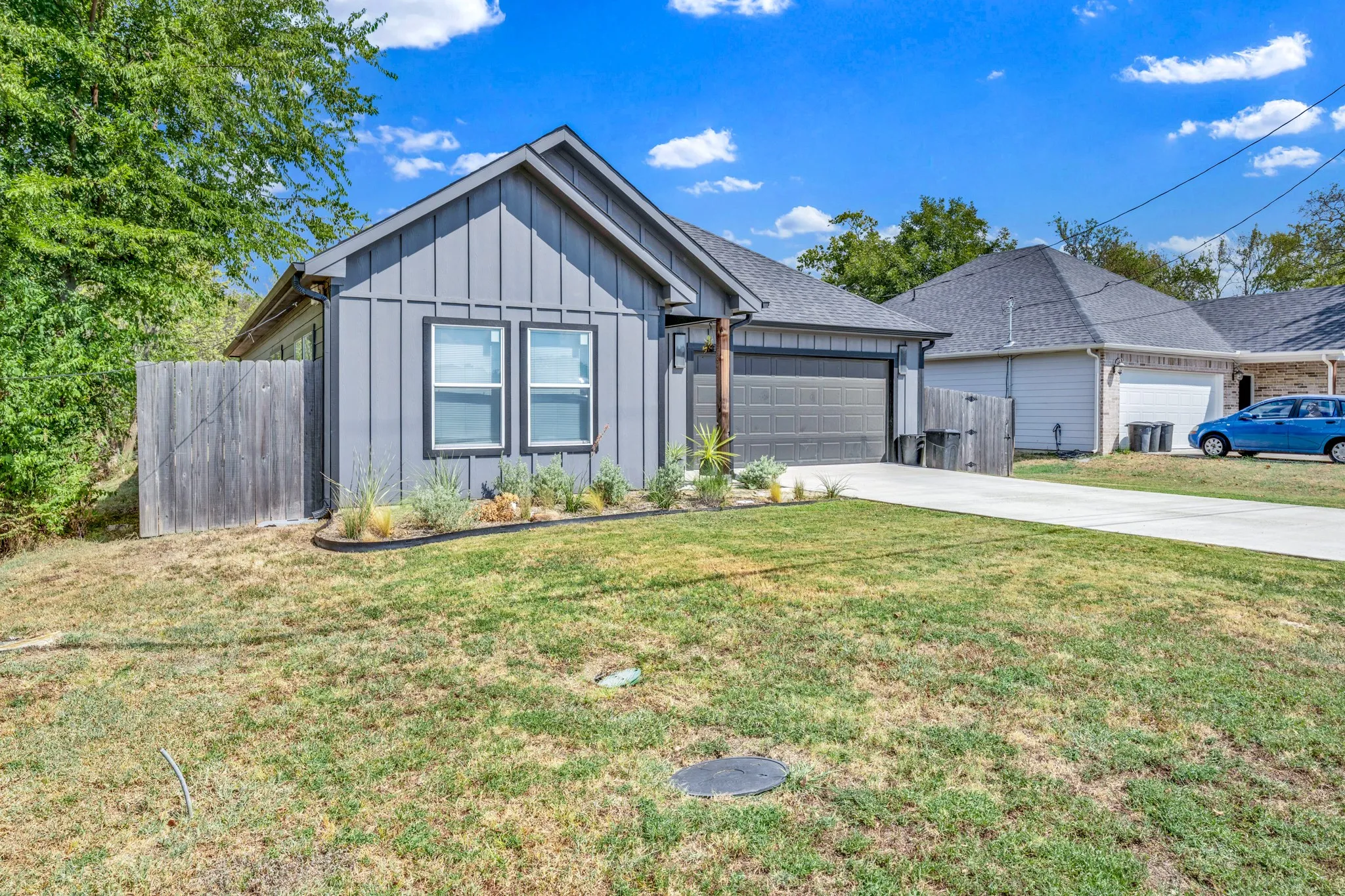 Single Family Residence For Sale in Hopkins County , 1024 Jackson Street N, Sulphur Springs, Texas 75482, 3 Bedroom, 2 Bathroom, 2 Garage spaces, 1,618 Sqft, built in 2022, mls#21383509, Real Estate Agent in Sulphur Springs, Homes For Sale in Hopkins county, Homes For Sale in Sulphur Springs, Realtor in Sulphur Springs Texas, Real Estate Brokerage Independent Realty Texas, Luminita Cordes Realtor
