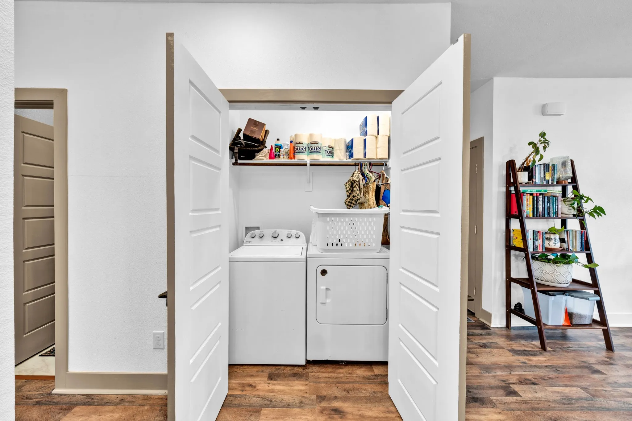 Single Family Residence For Sale in Hopkins County , 1024 Jackson Street N, Sulphur Springs, Texas 75482, 3 Bedroom, 2 Bathroom, 2 Garage spaces, 1,618 Sqft, built in 2022, mls#21383509, Real Estate Agent in Sulphur Springs, Homes For Sale in Hopkins county, Homes For Sale in Sulphur Springs, Realtor in Sulphur Springs Texas, Real Estate Brokerage Independent Realty Texas, Luminita Cordes Realtor