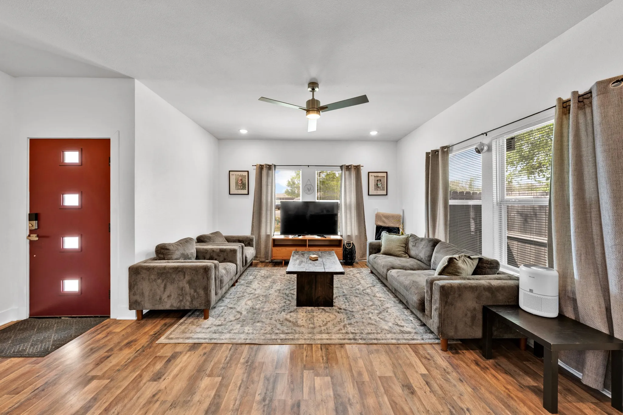 Single Family Residence For Sale in Hopkins County , 1024 Jackson Street N, Sulphur Springs, Texas 75482, 3 Bedroom, 2 Bathroom, 2 Garage spaces, 1,618 Sqft, built in 2022, mls#21383509, Real Estate Agent in Sulphur Springs, Homes For Sale in Hopkins county, Homes For Sale in Sulphur Springs, Realtor in Sulphur Springs Texas, Real Estate Brokerage Independent Realty Texas, Luminita Cordes Realtor