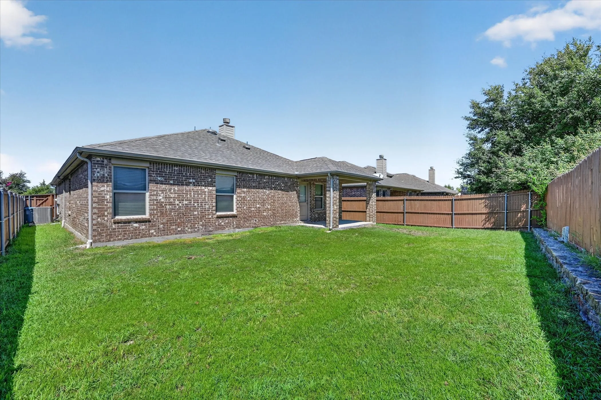 Single Family Residence For Sale in Kaufman County , 4094 Serene Drive, Forney, Texas 75216, 3 Bedroom, 2 Bathroom, 2 Garage spaces, 1,431 Sqft, built in 2017, mls#21384883, Real Estate Agent in Forney, Homes For Sale in Kaufman county, Homes For Sale in Forney, Realtor in Forney Texas, Real Estate Brokerage Independent Realty Texas, Luminita Cordes Realtor