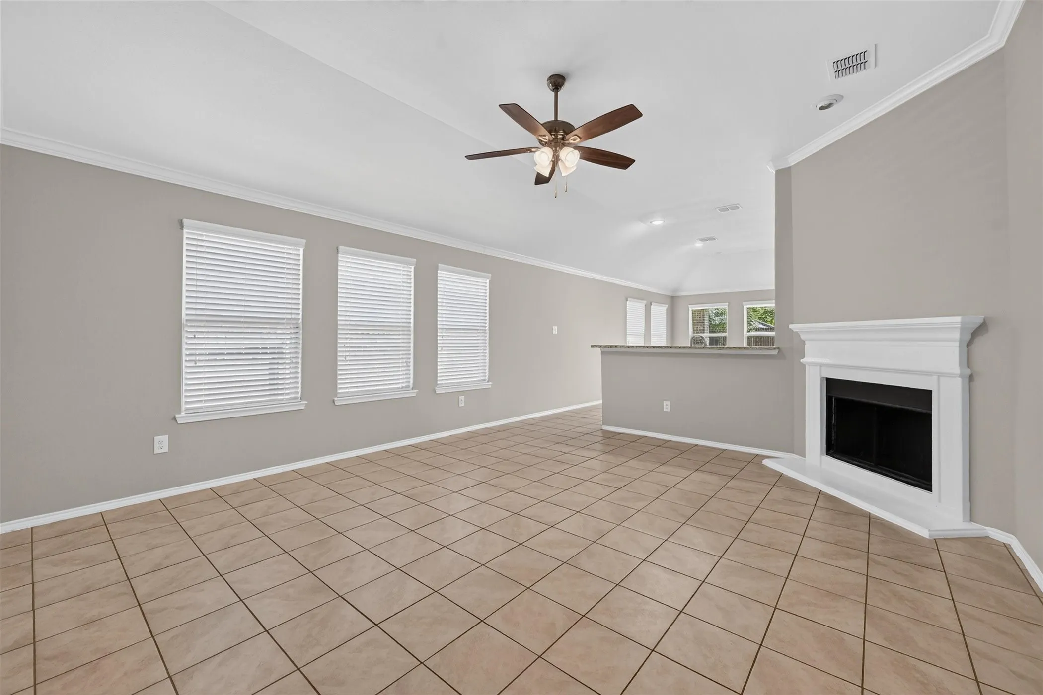 Single Family Residence For Sale in Kaufman County , 4094 Serene Drive, Forney, Texas 75216, 3 Bedroom, 2 Bathroom, 2 Garage spaces, 1,431 Sqft, built in 2017, mls#21384883, Real Estate Agent in Forney, Homes For Sale in Kaufman county, Homes For Sale in Forney, Realtor in Forney Texas, Real Estate Brokerage Independent Realty Texas, Luminita Cordes Realtor