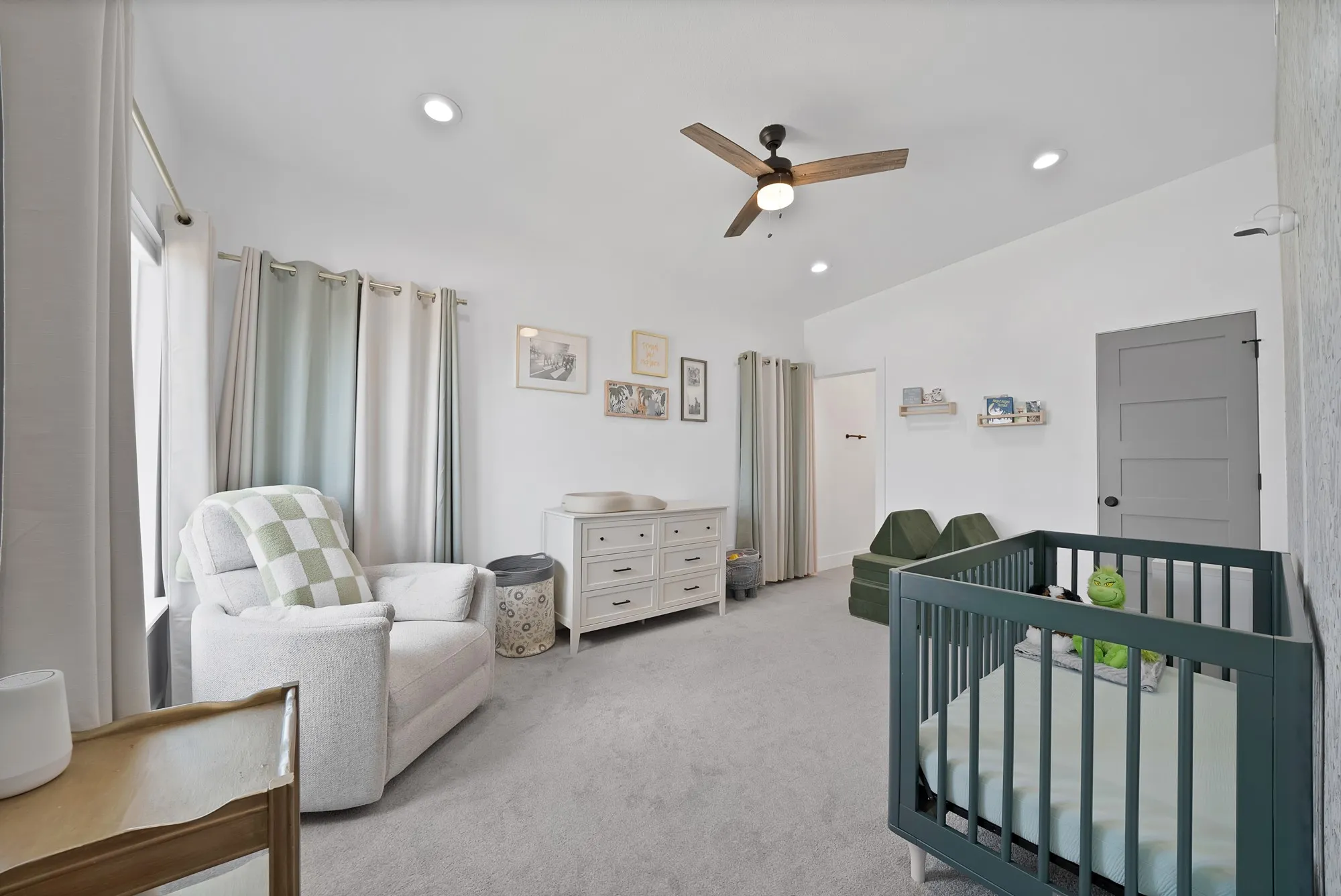 Single Family Residence For Sale in Tarrant County , 9037 Quarry Hill Court, Fort Worth, Texas 76179, 3 Bedroom, 3 Bathroom, 2 Garage spaces, 2,516 Sqft, built in 2020, mls#21384666, Real Estate Agent in Fort Worth, Homes For Sale in Tarrant county, Homes For Sale in Fort Worth, Realtor in Fort Worth Texas, Real Estate Brokerage Independent Realty Texas, Luminita Cordes Realtor