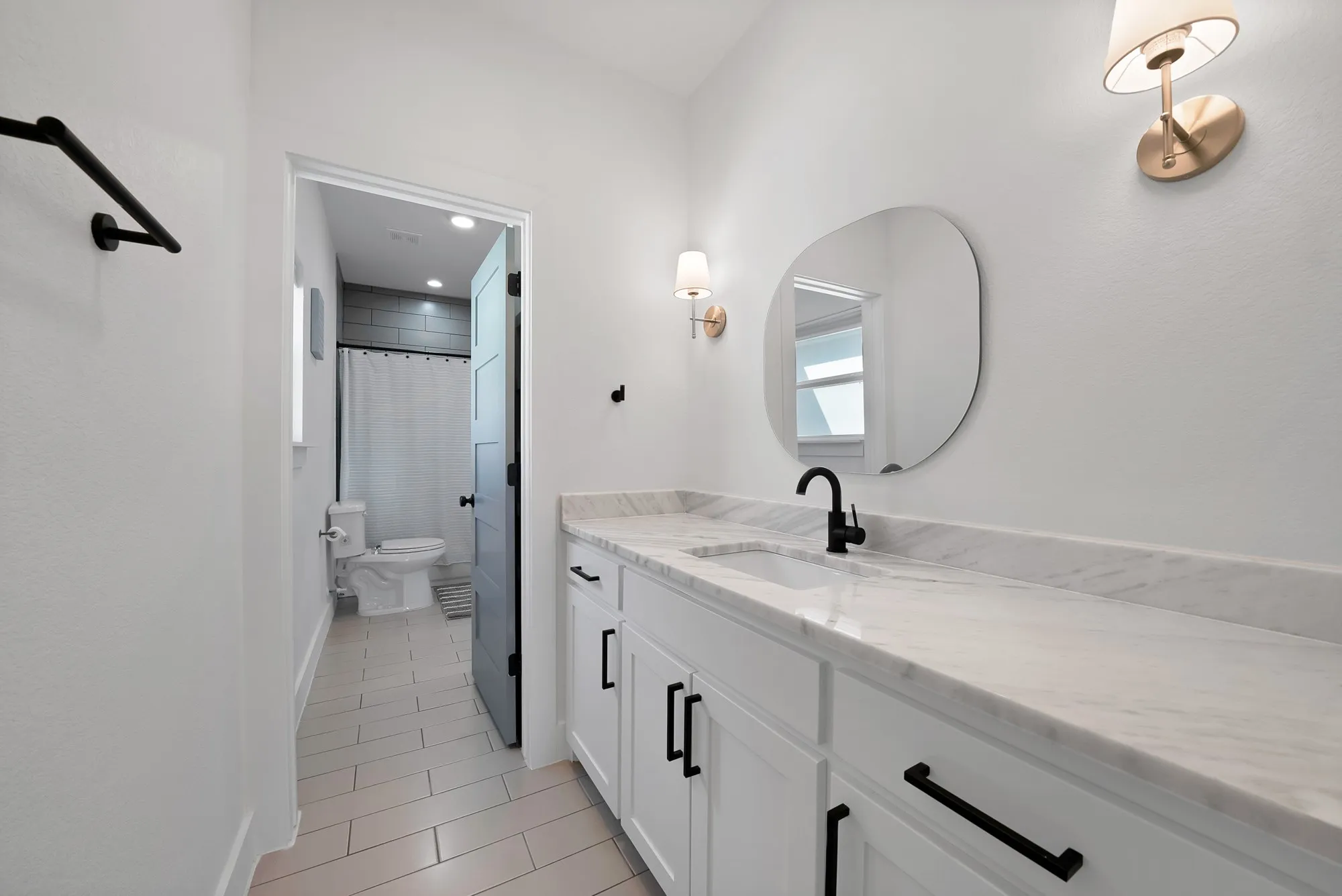 Single Family Residence For Sale in Tarrant County , 9037 Quarry Hill Court, Fort Worth, Texas 76179, 3 Bedroom, 3 Bathroom, 2 Garage spaces, 2,516 Sqft, built in 2020, mls#21384666, Real Estate Agent in Fort Worth, Homes For Sale in Tarrant county, Homes For Sale in Fort Worth, Realtor in Fort Worth Texas, Real Estate Brokerage Independent Realty Texas, Luminita Cordes Realtor