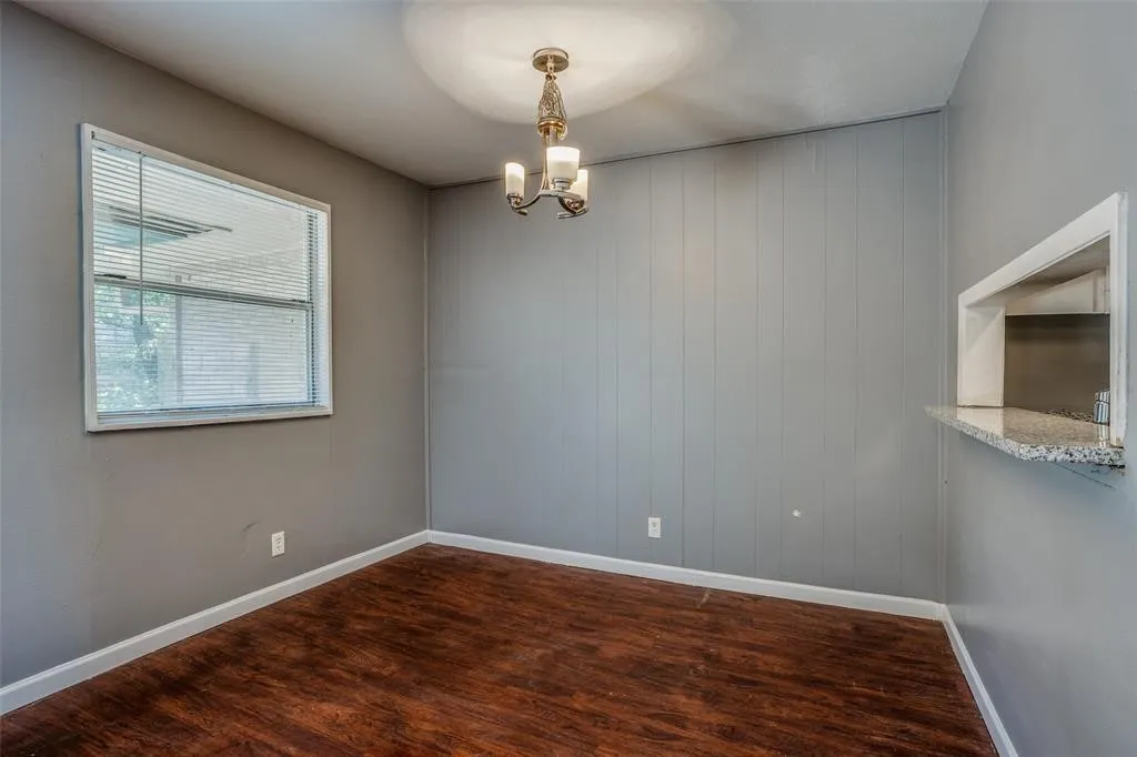 Condominium For Rent in Dallas County , 982 S Weatherred Drive B, Richardson, Texas 75080, 2 Bedroom, 2 Bathroom, Garage spaces, 864 Sqft, built in 1964, mls#21384900, Real Estate Agent in Richardson, Homes For Rent in Dallas county, Homes For Rent in Richardson, Realtor in Richardson Texas, Real Estate Brokerage Independent Realty Texas, Luminita Cordes Realtor
