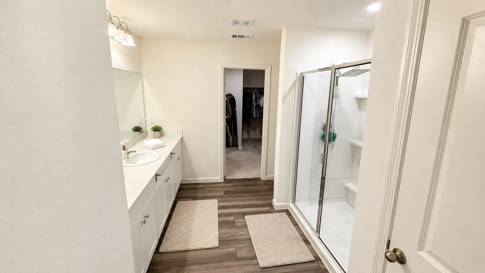 Single Family Residence For Sale in Tarrant County , 2 Glen Crossings Road, Edgecliff Village, Texas 76134, 4 Bedroom, 3 Bathroom, 2 Garage spaces, 2,131 Sqft, built in 2023, mls#21373033, Real Estate Agent in Edgecliff Village, Homes For Sale in Tarrant county, Homes For Sale in Edgecliff Village, Realtor in Edgecliff Village Texas, Real Estate Brokerage Independent Realty Texas, Luminita Cordes Realtor