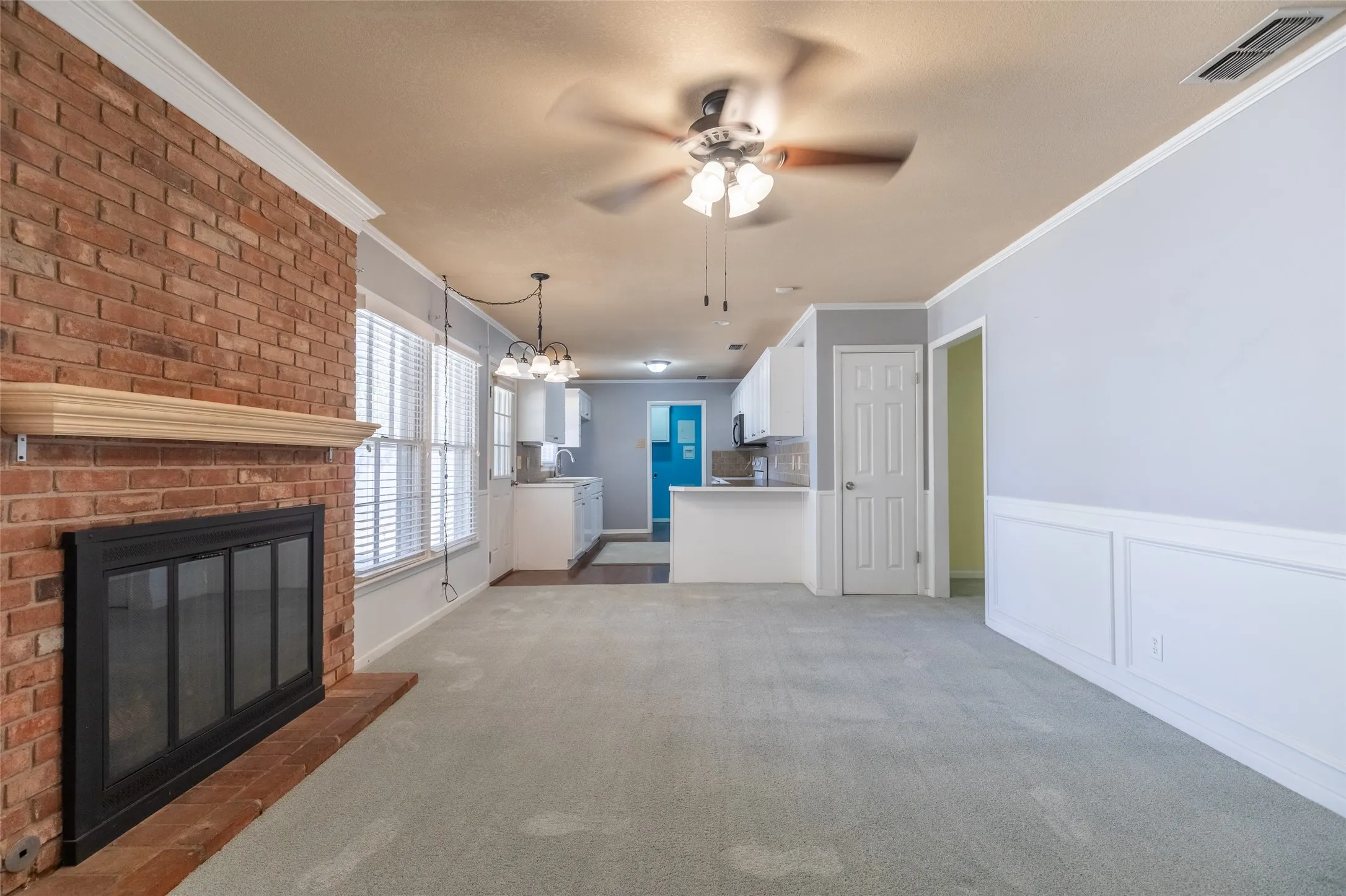 Single Family Residence For Sale in Taylor County , 1482 Minter Lane, Abilene, Texas 79603, 3 Bedroom, 2 Bathroom, 2 Garage spaces, 1,570 Sqft, built in 1957, mls#21384462, Real Estate Agent in Abilene, Homes For Sale in Taylor county, Homes For Sale in Abilene, Realtor in Abilene Texas, Real Estate Brokerage Independent Realty Texas, Luminita Cordes Realtor