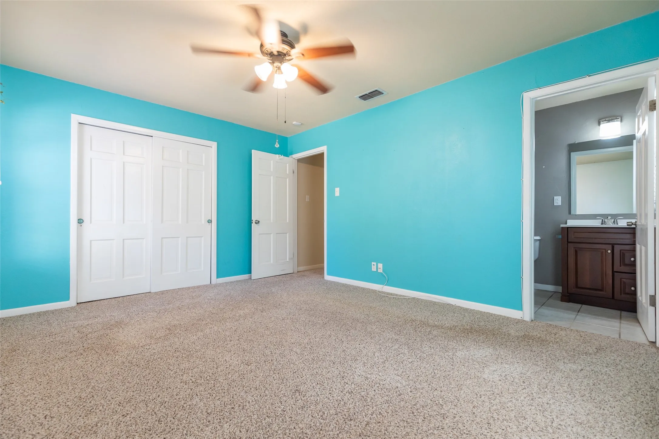 Single Family Residence For Sale in Taylor County , 1482 Minter Lane, Abilene, Texas 79603, 3 Bedroom, 2 Bathroom, 2 Garage spaces, 1,570 Sqft, built in 1957, mls#21384462, Real Estate Agent in Abilene, Homes For Sale in Taylor county, Homes For Sale in Abilene, Realtor in Abilene Texas, Real Estate Brokerage Independent Realty Texas, Luminita Cordes Realtor