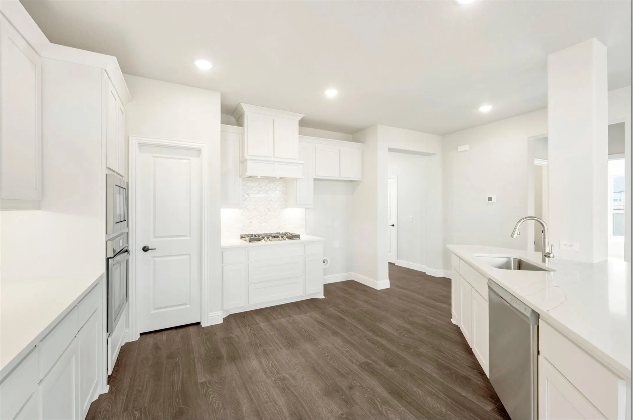 Single Family Residence For Sale in Johnson County , 11709 Flathead Court, Godley, Texas 76044, 5 Bedroom, 4 Bathroom, 2 Garage spaces, 3,121 Sqft, built in 2024, mls#21384898, Real Estate Agent in Godley, Homes For Sale in Johnson county, Homes For Sale in Godley, Realtor in Godley Texas, Real Estate Brokerage Independent Realty Texas, Luminita Cordes Realtor