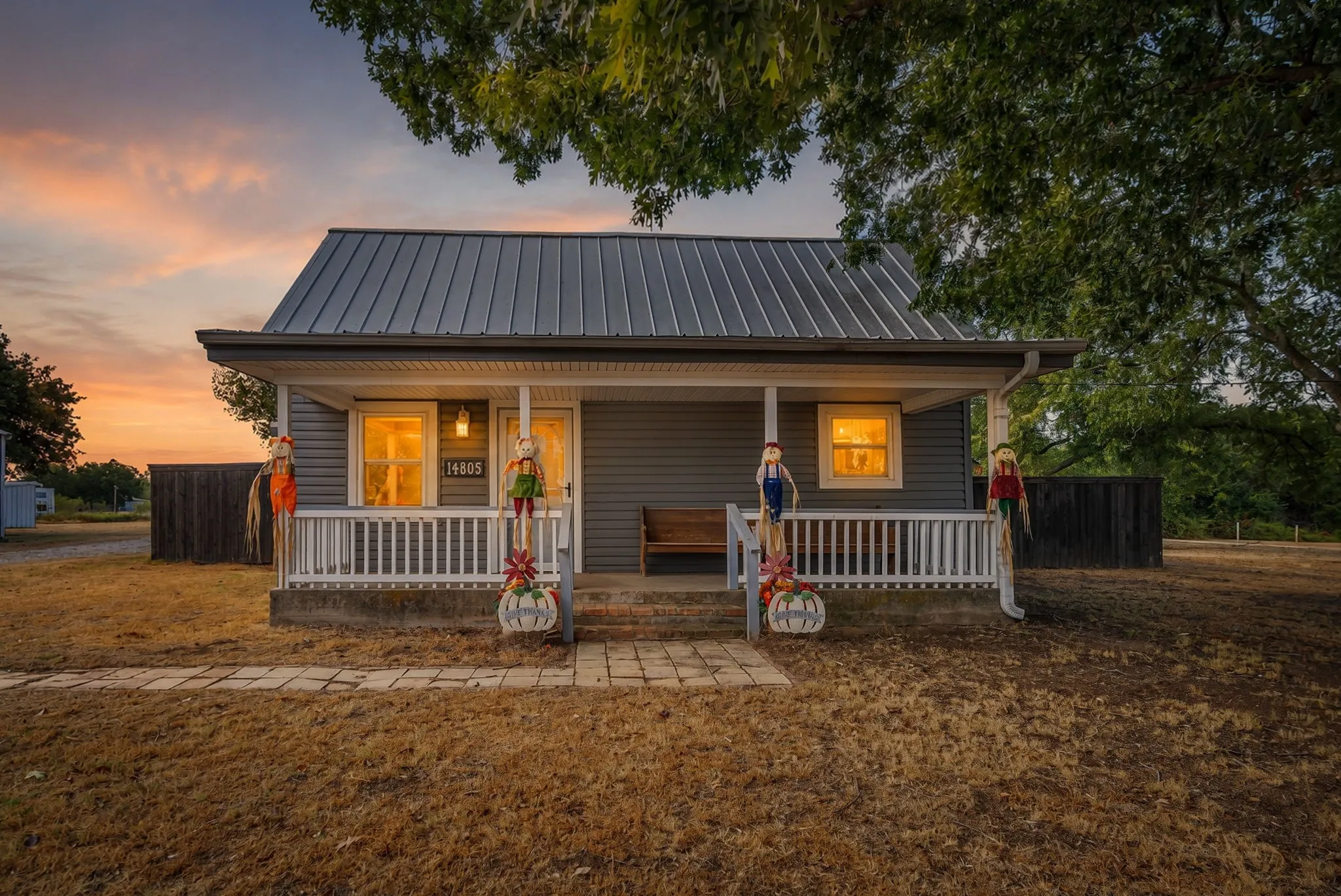 Single Family Residence For Sale in Parker County , 14805 Old Garner Road, Weatherford, Texas 76088, 2 Bedroom, 2 Bathroom, Garage spaces, 1,428 Sqft, built in 2001, mls#21384891, Real Estate Agent in Weatherford, Homes For Sale in Parker county, Homes For Sale in Weatherford, Realtor in Weatherford Texas, Real Estate Brokerage Independent Realty Texas, Luminita Cordes Realtor