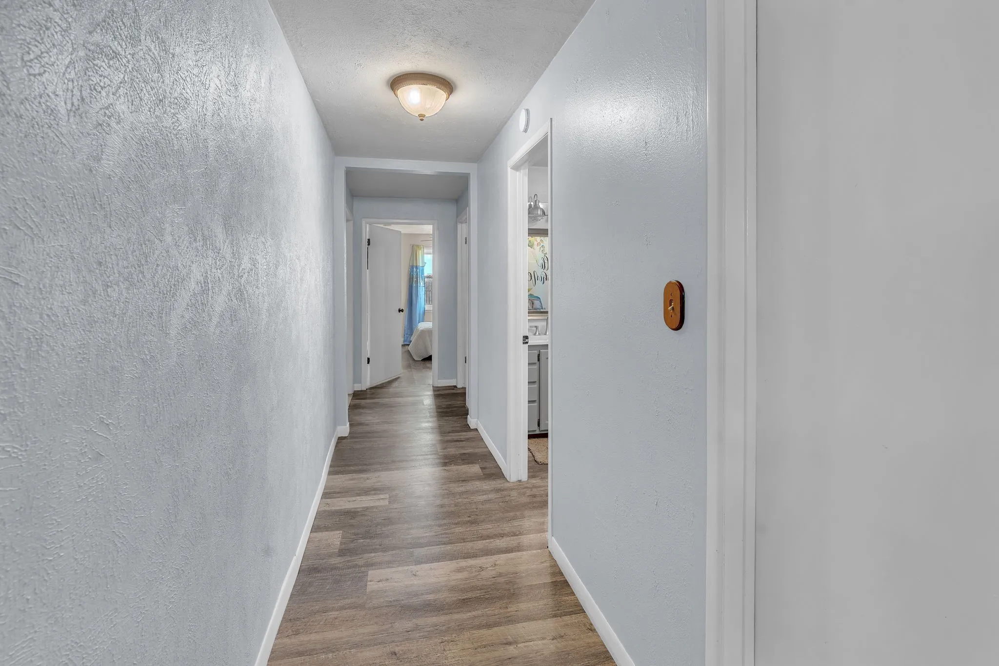 Single Family Residence For Sale in Parker County , 14805 Old Garner Road, Weatherford, Texas 76088, 2 Bedroom, 2 Bathroom, Garage spaces, 1,428 Sqft, built in 2001, mls#21384891, Real Estate Agent in Weatherford, Homes For Sale in Parker county, Homes For Sale in Weatherford, Realtor in Weatherford Texas, Real Estate Brokerage Independent Realty Texas, Luminita Cordes Realtor