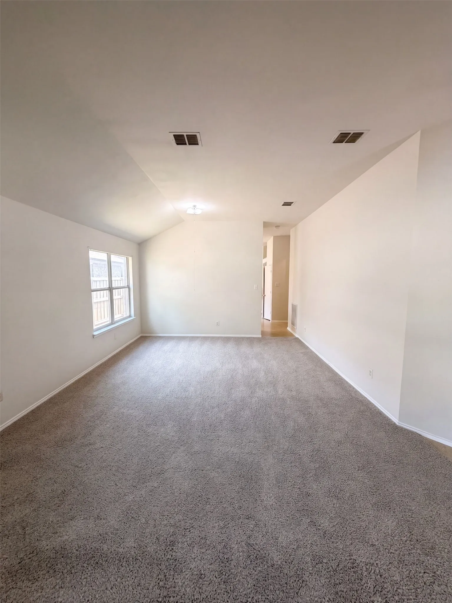 Single Family Residence For Sale in Denton County , 1910 Tawakani Lane, Little Elm, Texas 75068, 3 Bedroom, 2 Bathroom, 2 Garage spaces, 1,958 Sqft, built in 2002, mls#21384906, Real Estate Agent in Little Elm, Homes For Sale in Denton county, Homes For Sale in Little Elm, Realtor in Little Elm Texas, Real Estate Brokerage Independent Realty Texas, Luminita Cordes Realtor