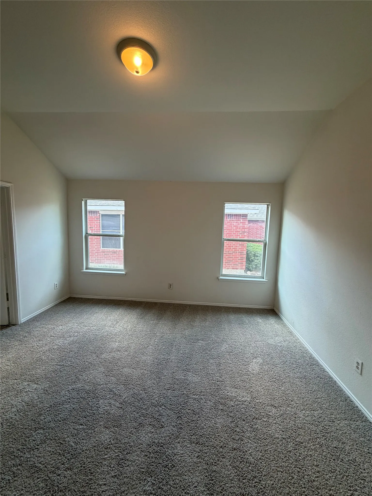 Single Family Residence For Sale in Denton County , 1910 Tawakani Lane, Little Elm, Texas 75068, 3 Bedroom, 2 Bathroom, 2 Garage spaces, 1,958 Sqft, built in 2002, mls#21384906, Real Estate Agent in Little Elm, Homes For Sale in Denton county, Homes For Sale in Little Elm, Realtor in Little Elm Texas, Real Estate Brokerage Independent Realty Texas, Luminita Cordes Realtor