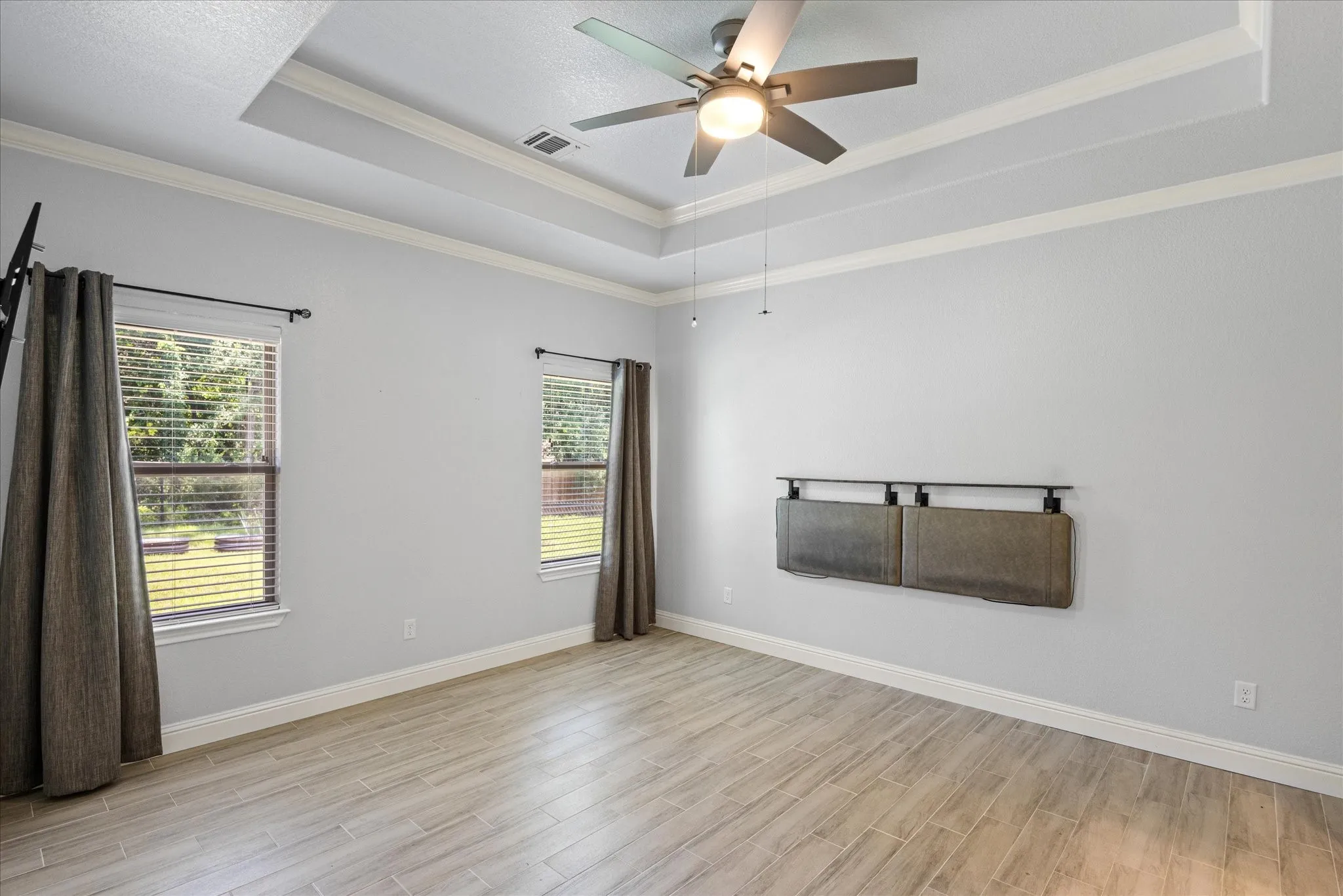 Single Family Residence For Rent in Hood County , 2206 Navasota Street, Granbury, Texas 76048, 3 Bedroom, 2 Bathroom, 2 Garage spaces, 1,432 Sqft, built in 2020, mls#21384911, Real Estate Agent in Granbury, Homes For Rent in Hood county, Homes For Rent in Granbury, Realtor in Granbury Texas, Real Estate Brokerage Independent Realty Texas, Luminita Cordes Realtor