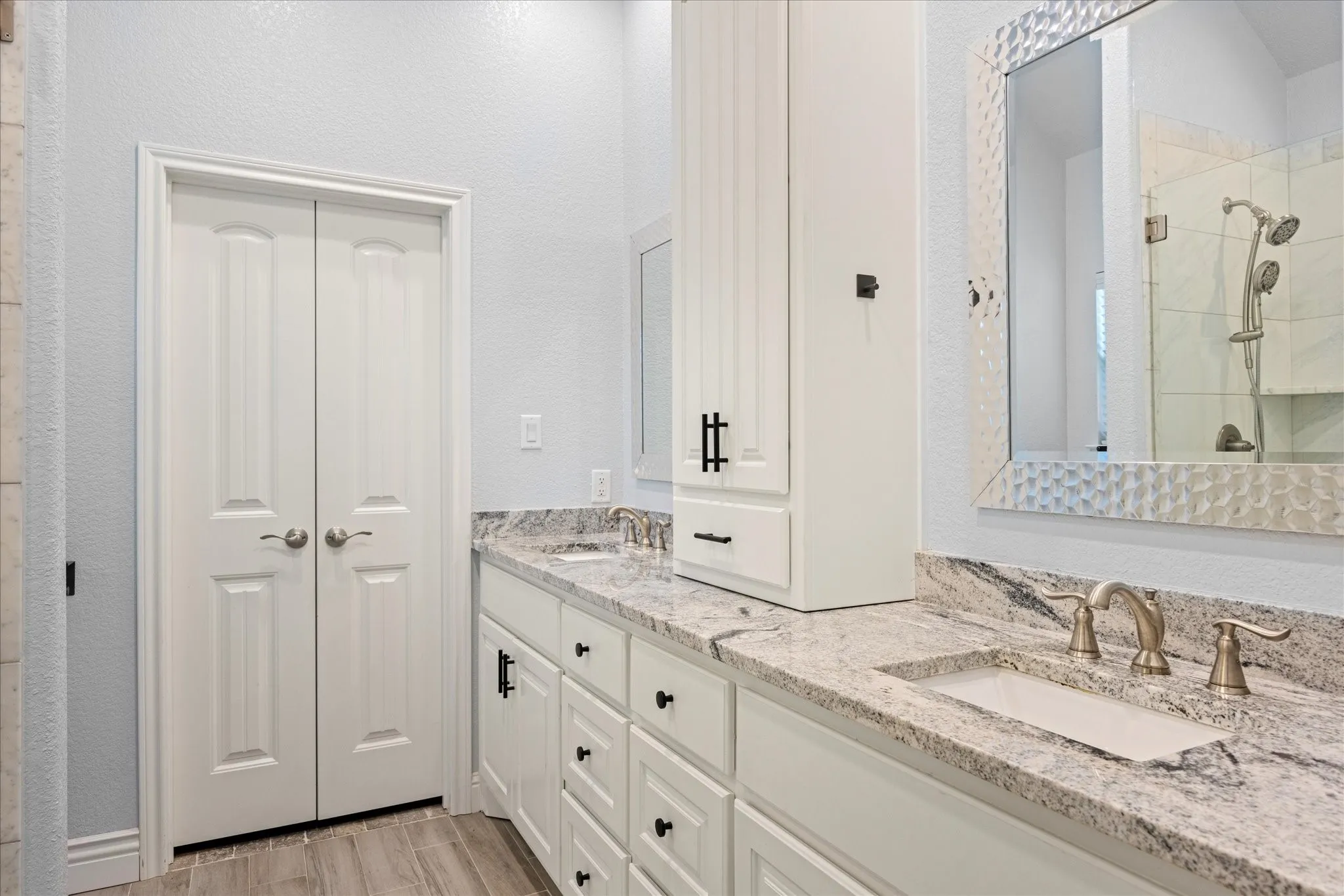 Single Family Residence For Rent in Hood County , 2206 Navasota Street, Granbury, Texas 76048, 3 Bedroom, 2 Bathroom, 2 Garage spaces, 1,432 Sqft, built in 2020, mls#21384911, Real Estate Agent in Granbury, Homes For Rent in Hood county, Homes For Rent in Granbury, Realtor in Granbury Texas, Real Estate Brokerage Independent Realty Texas, Luminita Cordes Realtor