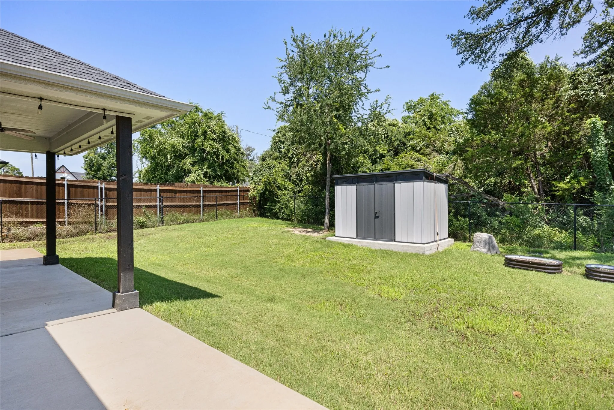 Single Family Residence For Rent in Hood County , 2206 Navasota Street, Granbury, Texas 76048, 3 Bedroom, 2 Bathroom, 2 Garage spaces, 1,432 Sqft, built in 2020, mls#21384911, Real Estate Agent in Granbury, Homes For Rent in Hood county, Homes For Rent in Granbury, Realtor in Granbury Texas, Real Estate Brokerage Independent Realty Texas, Luminita Cordes Realtor