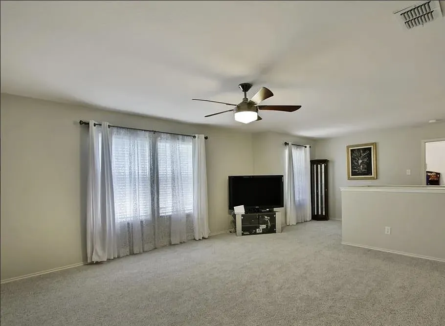 Single Family Residence For Rent in Collin County , 1007 Shelborn Drive, Allen, Texas 75002, 5 Bedroom, 3 Bathroom, 2 Garage spaces, 3,557 Sqft, built in 2007, mls#21384892, Real Estate Agent in Allen, Homes For Rent in Collin county, Homes For Rent in Allen, Realtor in Allen Texas, Real Estate Brokerage Independent Realty Texas, Luminita Cordes Realtor