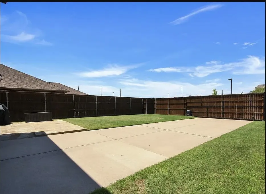 Single Family Residence For Rent in Collin County , 1007 Shelborn Drive, Allen, Texas 75002, 5 Bedroom, 3 Bathroom, 2 Garage spaces, 3,557 Sqft, built in 2007, mls#21384892, Real Estate Agent in Allen, Homes For Rent in Collin county, Homes For Rent in Allen, Realtor in Allen Texas, Real Estate Brokerage Independent Realty Texas, Luminita Cordes Realtor