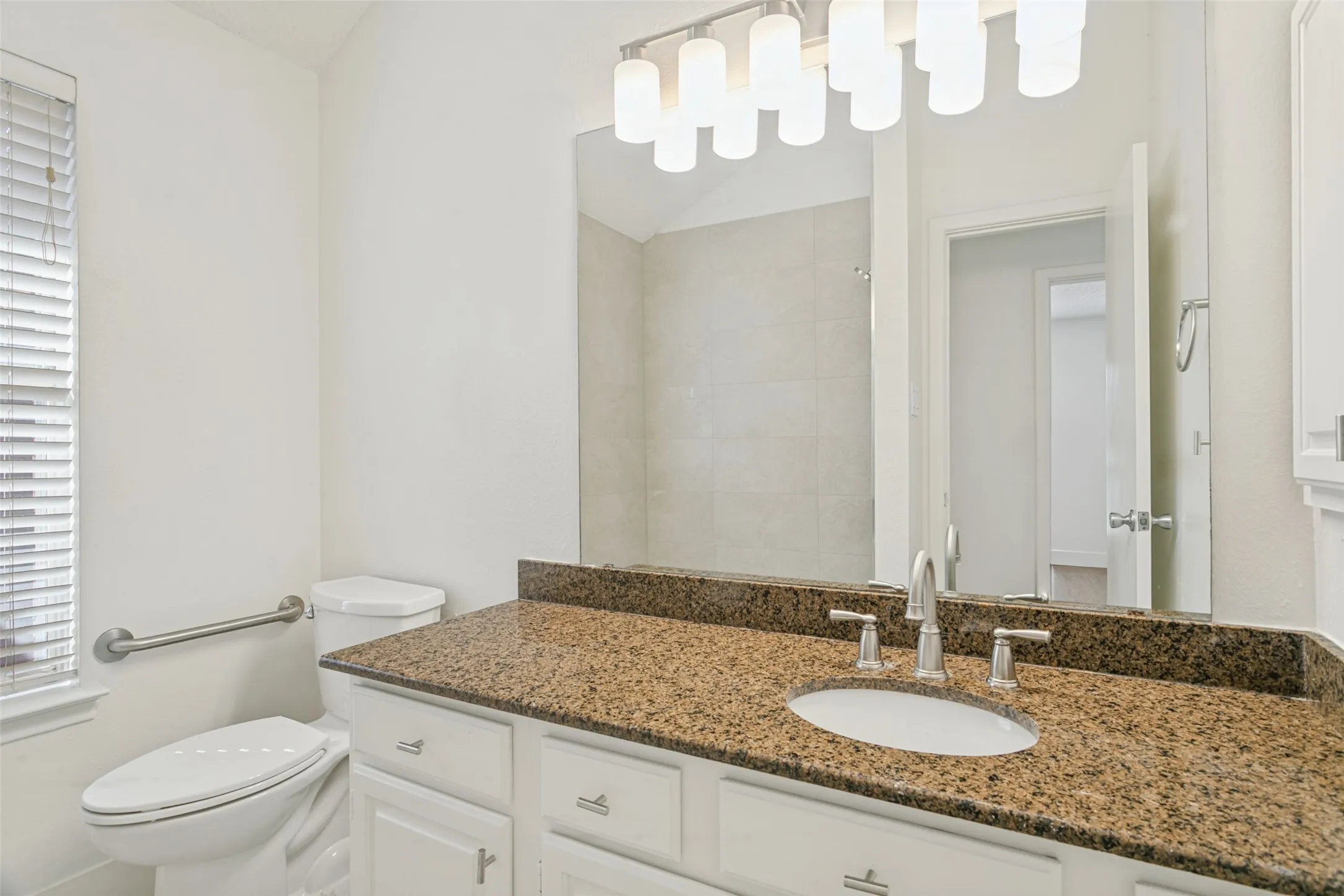 Single Family Residence For Rent in Denton County , 1321 River Birch Lane, Carrollton, Texas 75007, 3 Bedroom, 2 Bathroom, 2 Garage spaces, 1,789 Sqft, built in 1985, mls#21384919, Real Estate Agent in Carrollton, Homes For Rent in Denton county, Homes For Rent in Carrollton, Realtor in Carrollton Texas, Real Estate Brokerage Independent Realty Texas, Luminita Cordes Realtor