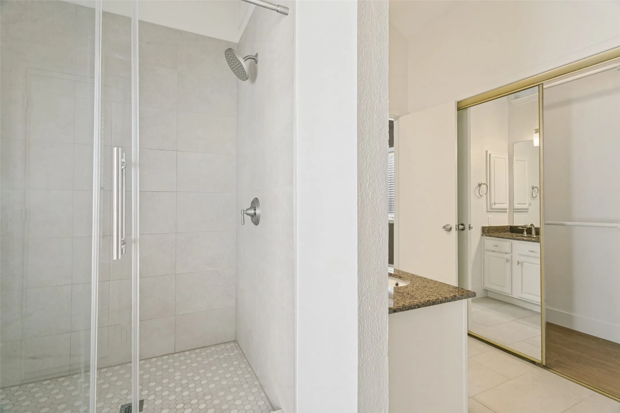 Single Family Residence For Rent in Denton County , 1321 River Birch Lane, Carrollton, Texas 75007, 3 Bedroom, 2 Bathroom, 2 Garage spaces, 1,789 Sqft, built in 1985, mls#21384919, Real Estate Agent in Carrollton, Homes For Rent in Denton county, Homes For Rent in Carrollton, Realtor in Carrollton Texas, Real Estate Brokerage Independent Realty Texas, Luminita Cordes Realtor