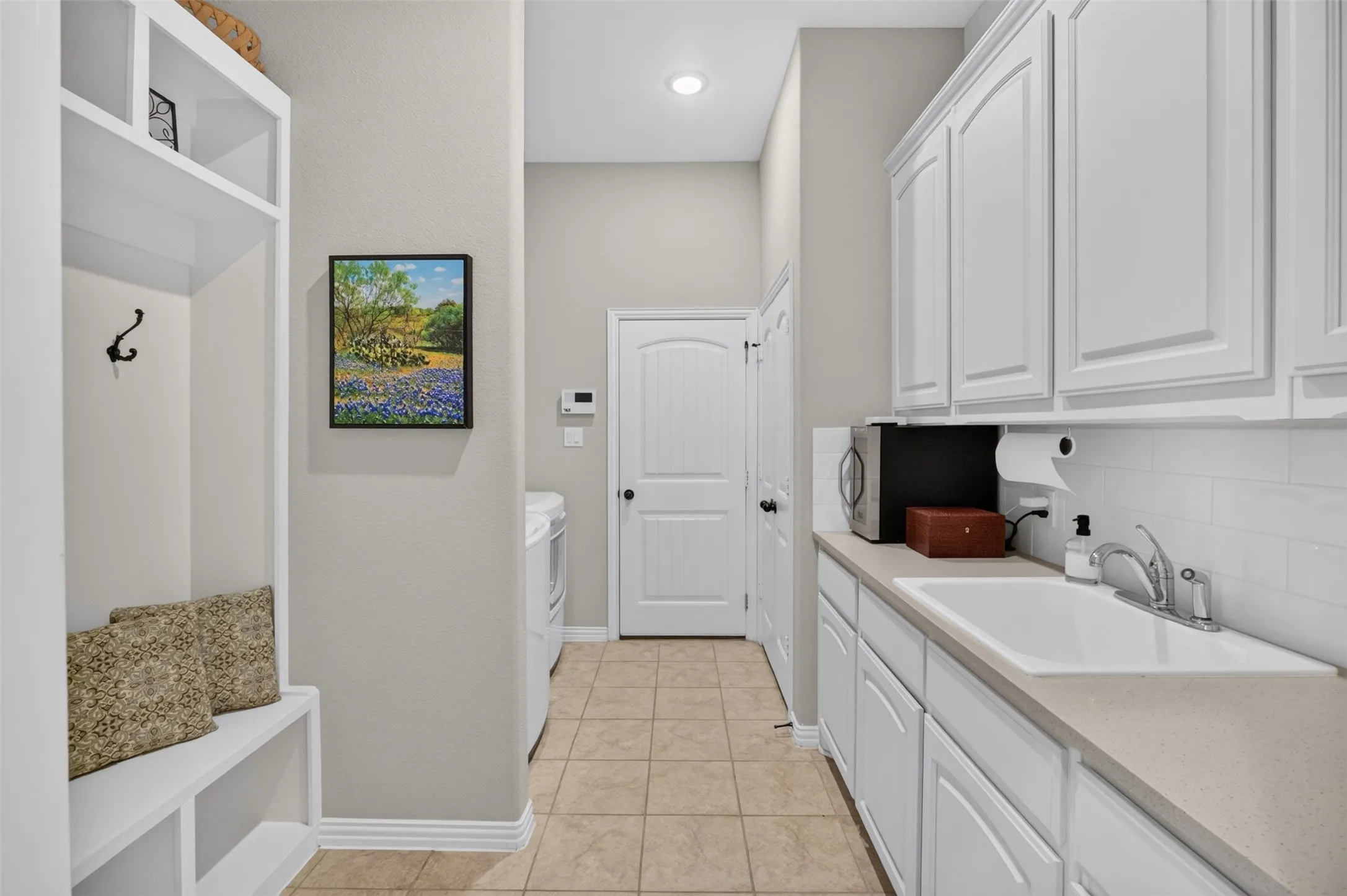 Single Family Residence For Sale in Denton County , 4004 Sanger Meadow Drive, Sanger, Texas 76266, 4 Bedroom, 3 Bathroom, 3 Garage spaces, 2,448 Sqft, built in 2022, mls#21384836, Real Estate Agent in Sanger, Homes For Sale in Denton county, Homes For Sale in Sanger, Realtor in Sanger Texas, Real Estate Brokerage Independent Realty Texas, Luminita Cordes Realtor