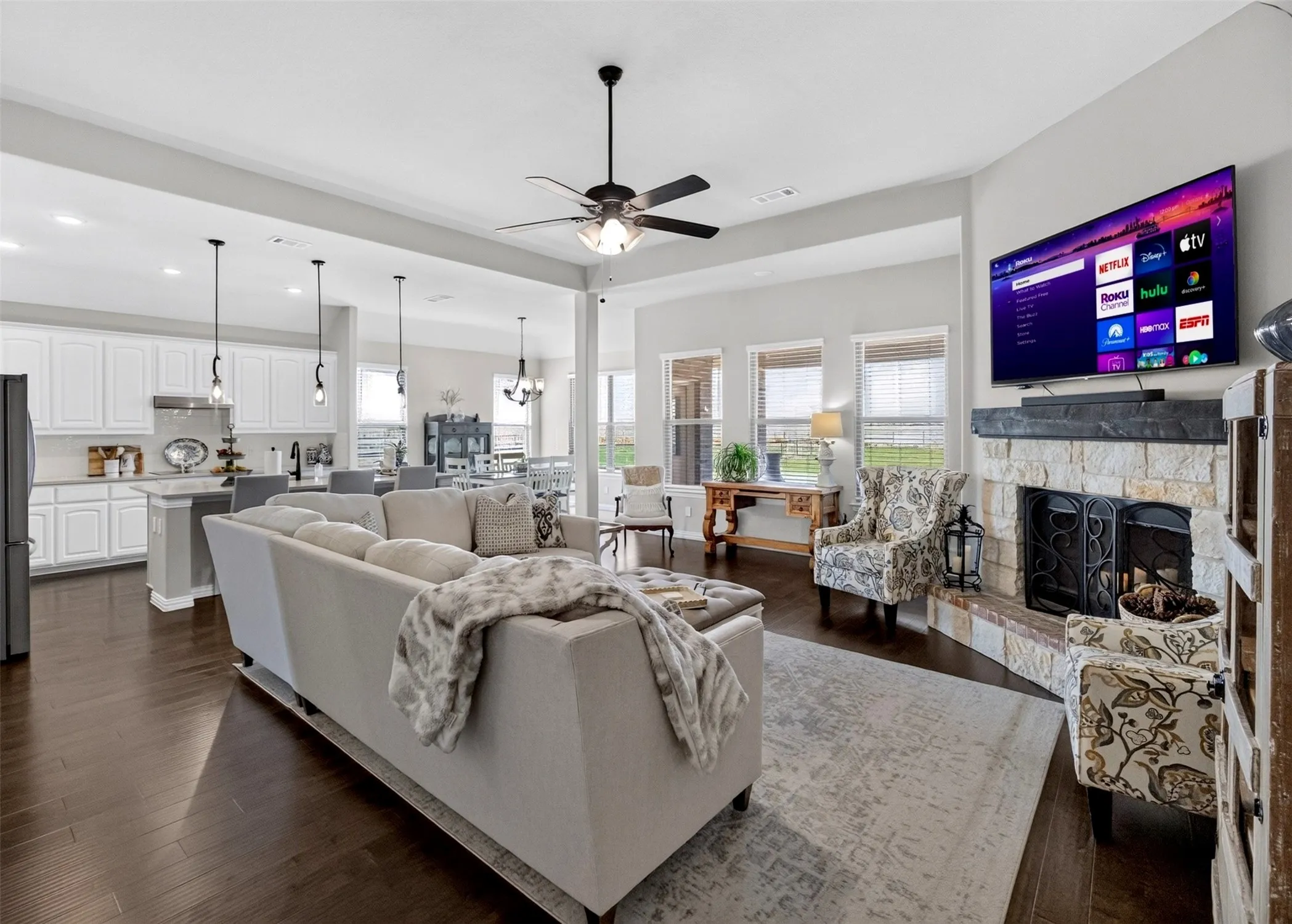 Single Family Residence For Sale in Denton County , 4004 Sanger Meadow Drive, Sanger, Texas 76266, 4 Bedroom, 3 Bathroom, 3 Garage spaces, 2,448 Sqft, built in 2022, mls#21384836, Real Estate Agent in Sanger, Homes For Sale in Denton county, Homes For Sale in Sanger, Realtor in Sanger Texas, Real Estate Brokerage Independent Realty Texas, Luminita Cordes Realtor