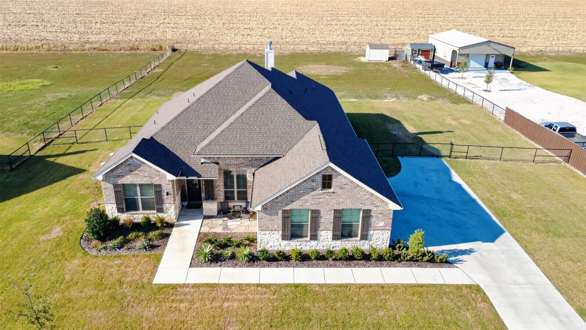 Single Family Residence For Sale in Denton County , 4004 Sanger Meadow Drive, Sanger, Texas 76266, 4 Bedroom, 3 Bathroom, 3 Garage spaces, 2,448 Sqft, built in 2022, mls#21384836, Real Estate Agent in Sanger, Homes For Sale in Denton county, Homes For Sale in Sanger, Realtor in Sanger Texas, Real Estate Brokerage Independent Realty Texas, Luminita Cordes Realtor