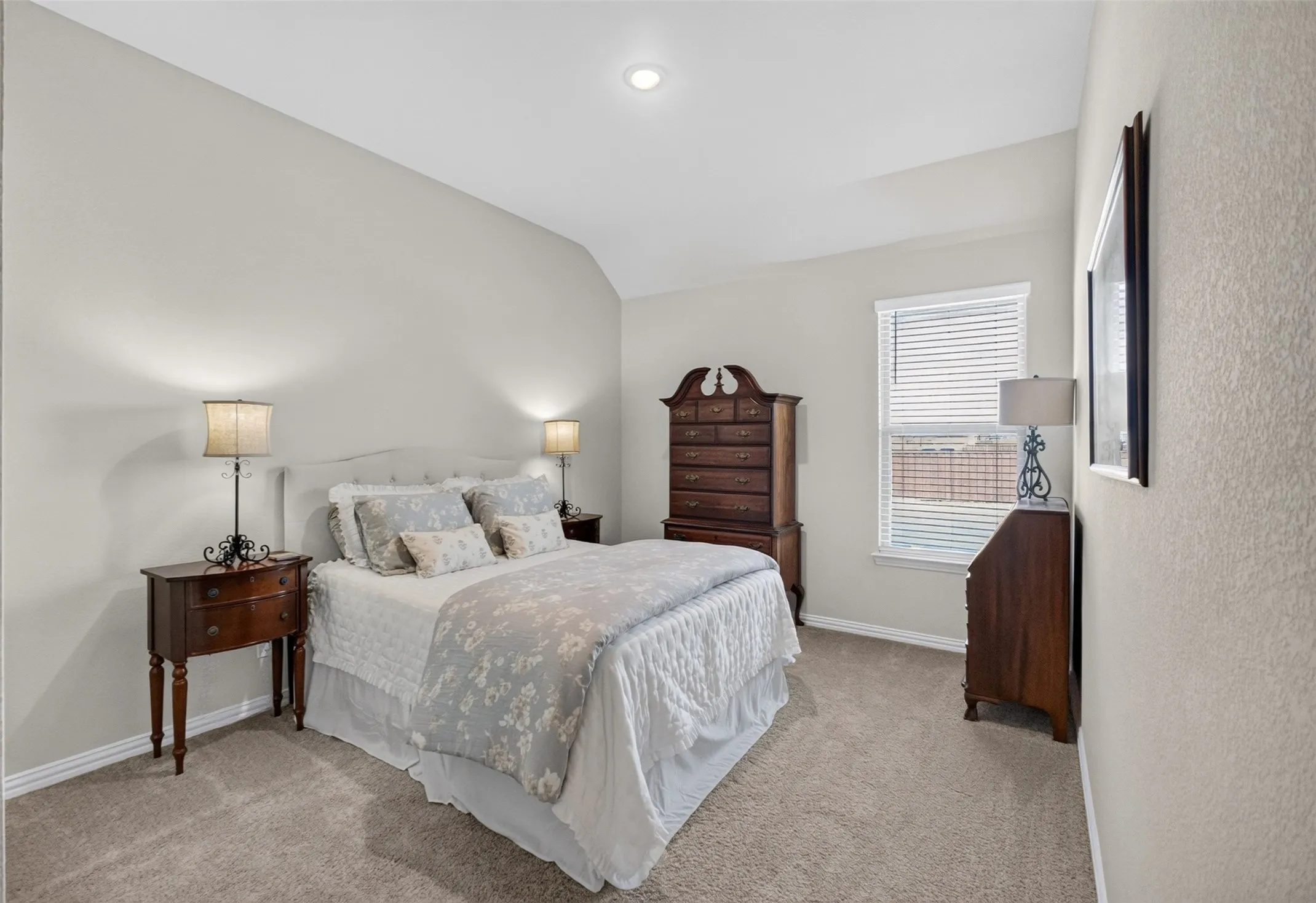 Single Family Residence For Sale in Denton County , 4004 Sanger Meadow Drive, Sanger, Texas 76266, 4 Bedroom, 3 Bathroom, 3 Garage spaces, 2,448 Sqft, built in 2022, mls#21384836, Real Estate Agent in Sanger, Homes For Sale in Denton county, Homes For Sale in Sanger, Realtor in Sanger Texas, Real Estate Brokerage Independent Realty Texas, Luminita Cordes Realtor