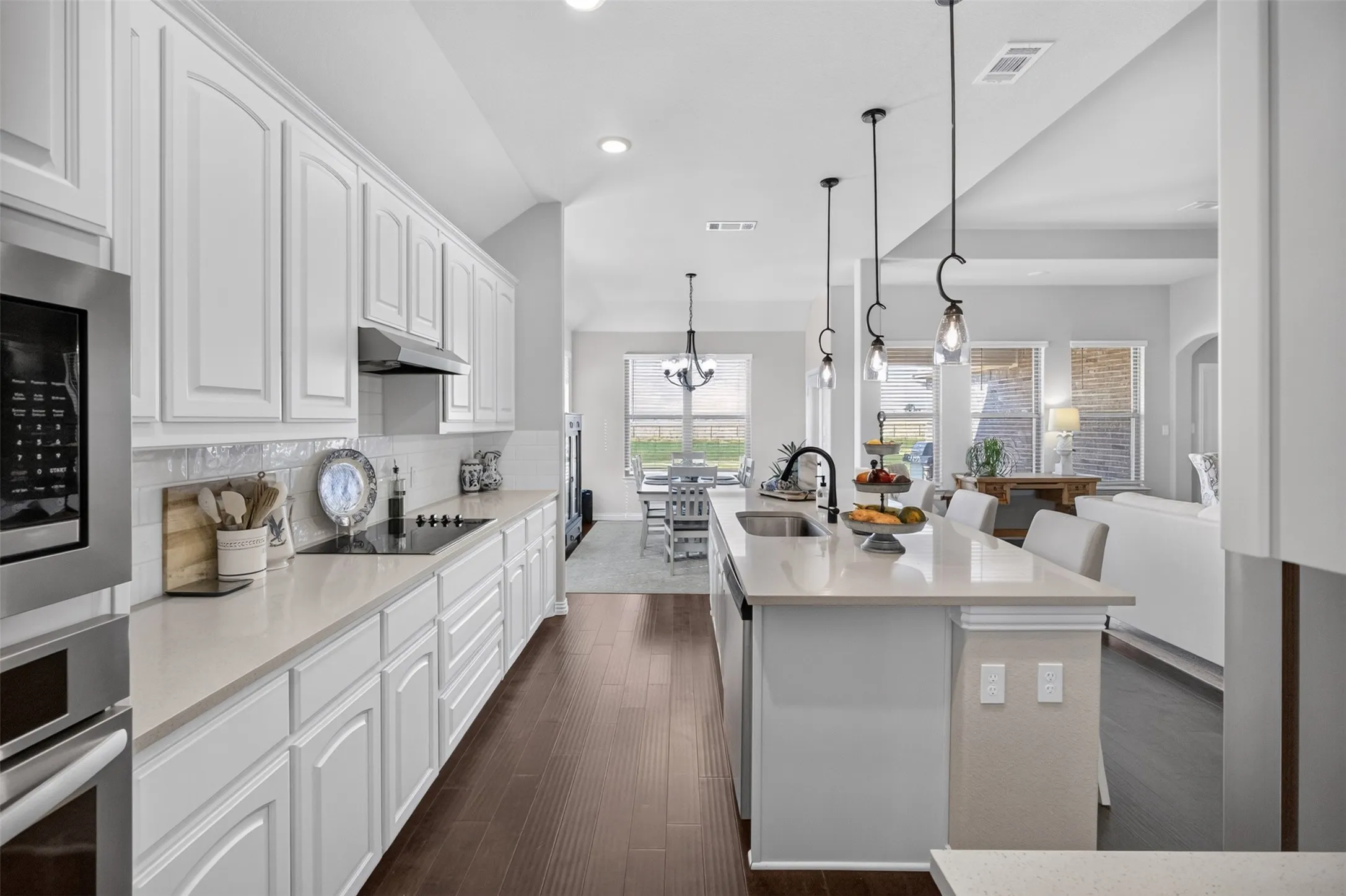 Single Family Residence For Sale in Denton County , 4004 Sanger Meadow Drive, Sanger, Texas 76266, 4 Bedroom, 3 Bathroom, 3 Garage spaces, 2,448 Sqft, built in 2022, mls#21384836, Real Estate Agent in Sanger, Homes For Sale in Denton county, Homes For Sale in Sanger, Realtor in Sanger Texas, Real Estate Brokerage Independent Realty Texas, Luminita Cordes Realtor
