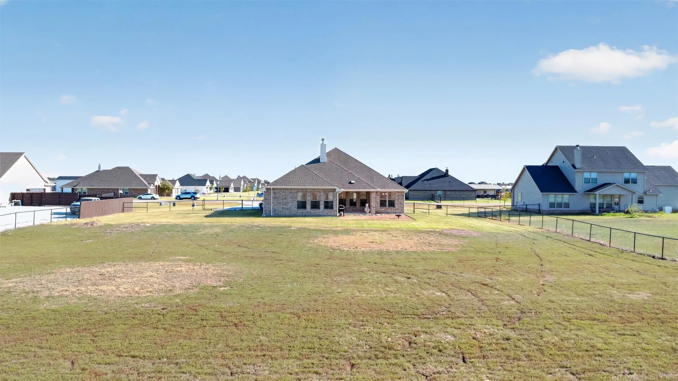 Single Family Residence For Sale in Denton County , 4004 Sanger Meadow Drive, Sanger, Texas 76266, 4 Bedroom, 3 Bathroom, 3 Garage spaces, 2,448 Sqft, built in 2022, mls#21384836, Real Estate Agent in Sanger, Homes For Sale in Denton county, Homes For Sale in Sanger, Realtor in Sanger Texas, Real Estate Brokerage Independent Realty Texas, Luminita Cordes Realtor
