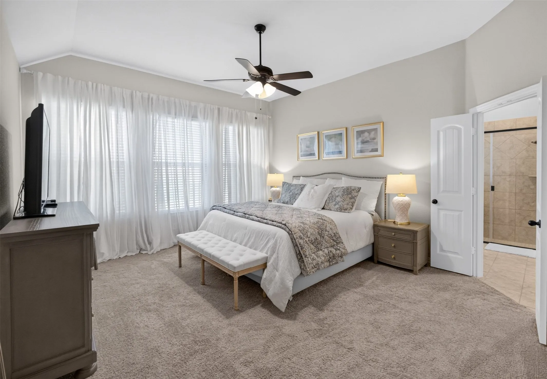 Single Family Residence For Sale in Denton County , 4004 Sanger Meadow Drive, Sanger, Texas 76266, 4 Bedroom, 3 Bathroom, 3 Garage spaces, 2,448 Sqft, built in 2022, mls#21384836, Real Estate Agent in Sanger, Homes For Sale in Denton county, Homes For Sale in Sanger, Realtor in Sanger Texas, Real Estate Brokerage Independent Realty Texas, Luminita Cordes Realtor