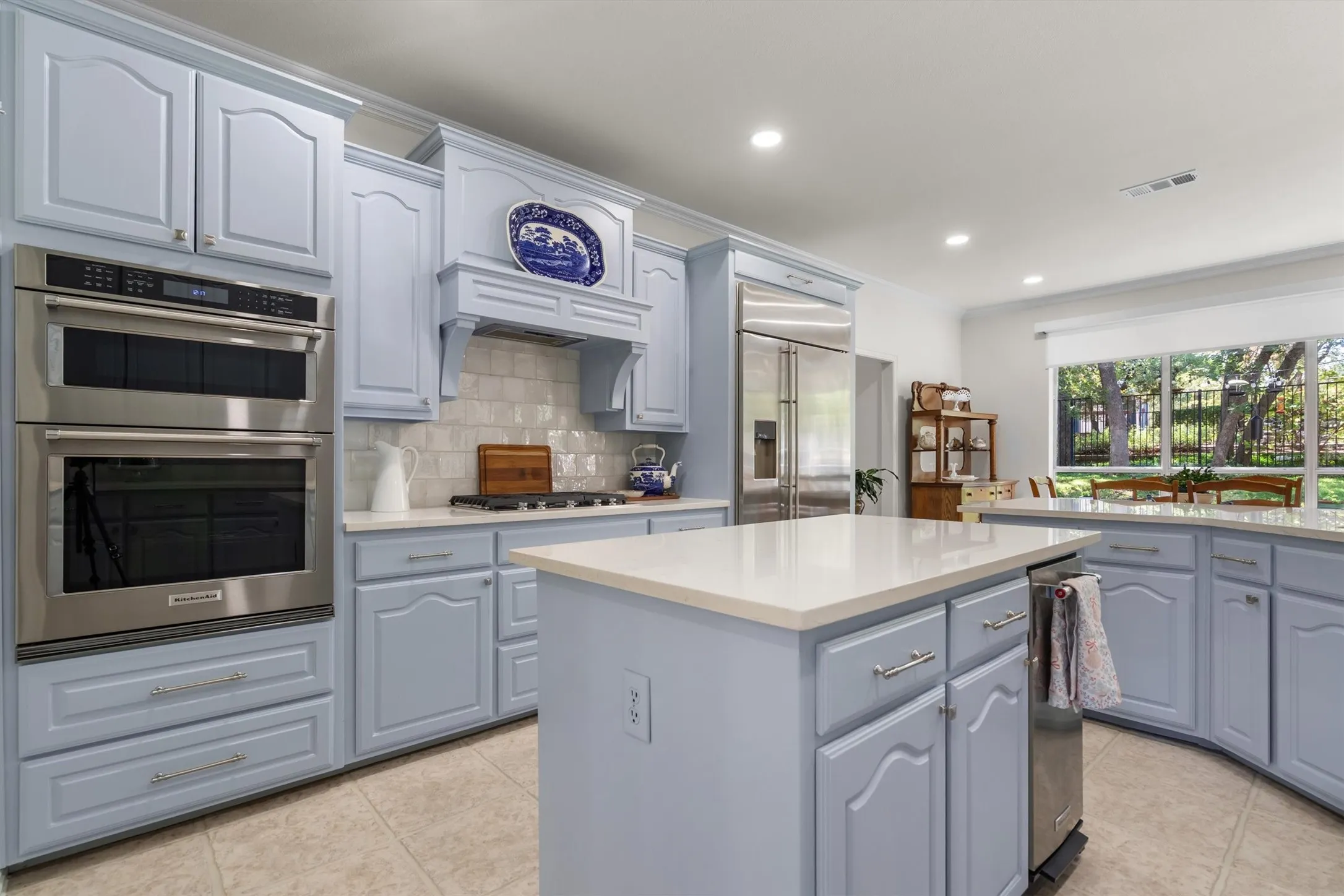 Single Family Residence For Sale in Denton County , 7409 Stallion Circle, Flower Mound, Texas 75022, 5 Bedroom, 4 Bathroom, 3 Garage spaces, 4,837 Sqft, built in 1998, mls#21377850, Real Estate Agent in Flower Mound, Homes For Sale in Denton county, Homes For Sale in Flower Mound, Realtor in Flower Mound Texas, Real Estate Brokerage Independent Realty Texas, Luminita Cordes Realtor
