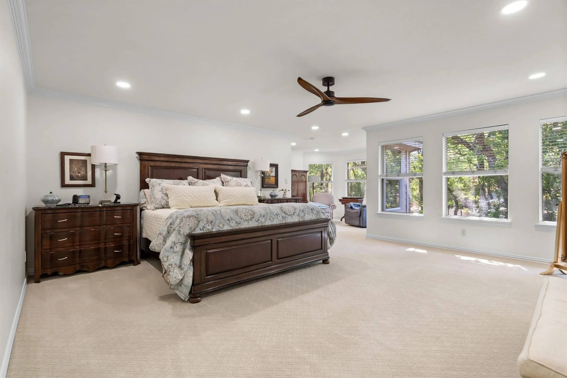 Single Family Residence For Sale in Denton County , 7409 Stallion Circle, Flower Mound, Texas 75022, 5 Bedroom, 4 Bathroom, 3 Garage spaces, 4,837 Sqft, built in 1998, mls#21377850, Real Estate Agent in Flower Mound, Homes For Sale in Denton county, Homes For Sale in Flower Mound, Realtor in Flower Mound Texas, Real Estate Brokerage Independent Realty Texas, Luminita Cordes Realtor