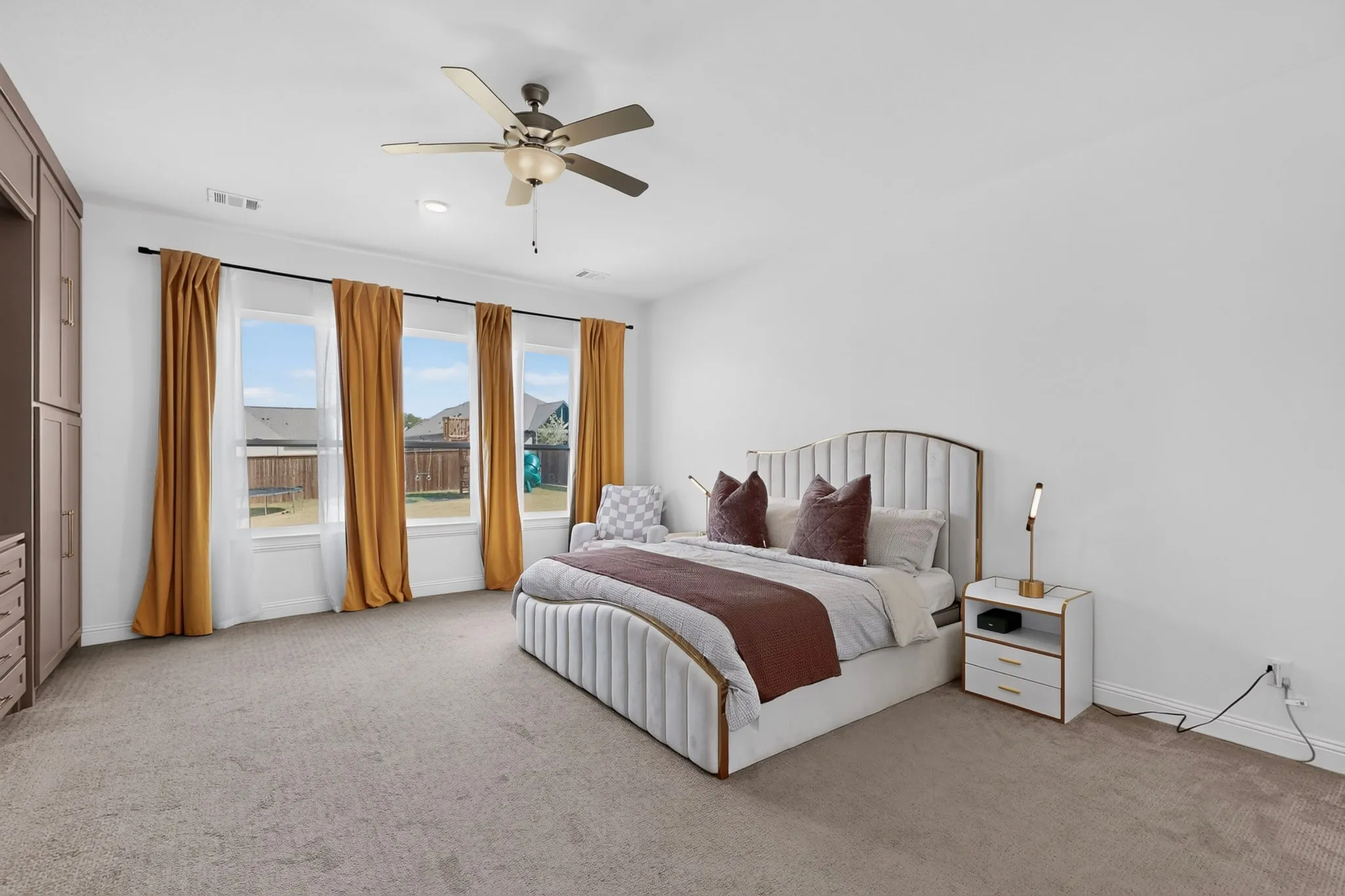 Single Family Residence For Sale in Johnson County , 1212 Olive Drive, Mansfield, Texas 76063, 5 Bedroom, 5 Bathroom, 3 Garage spaces, 4,750 Sqft, built in 2023, mls#21383191, Real Estate Agent in Mansfield, Homes For Sale in Johnson county, Homes For Sale in Mansfield, Realtor in Mansfield Texas, Real Estate Brokerage Independent Realty Texas, Luminita Cordes Realtor