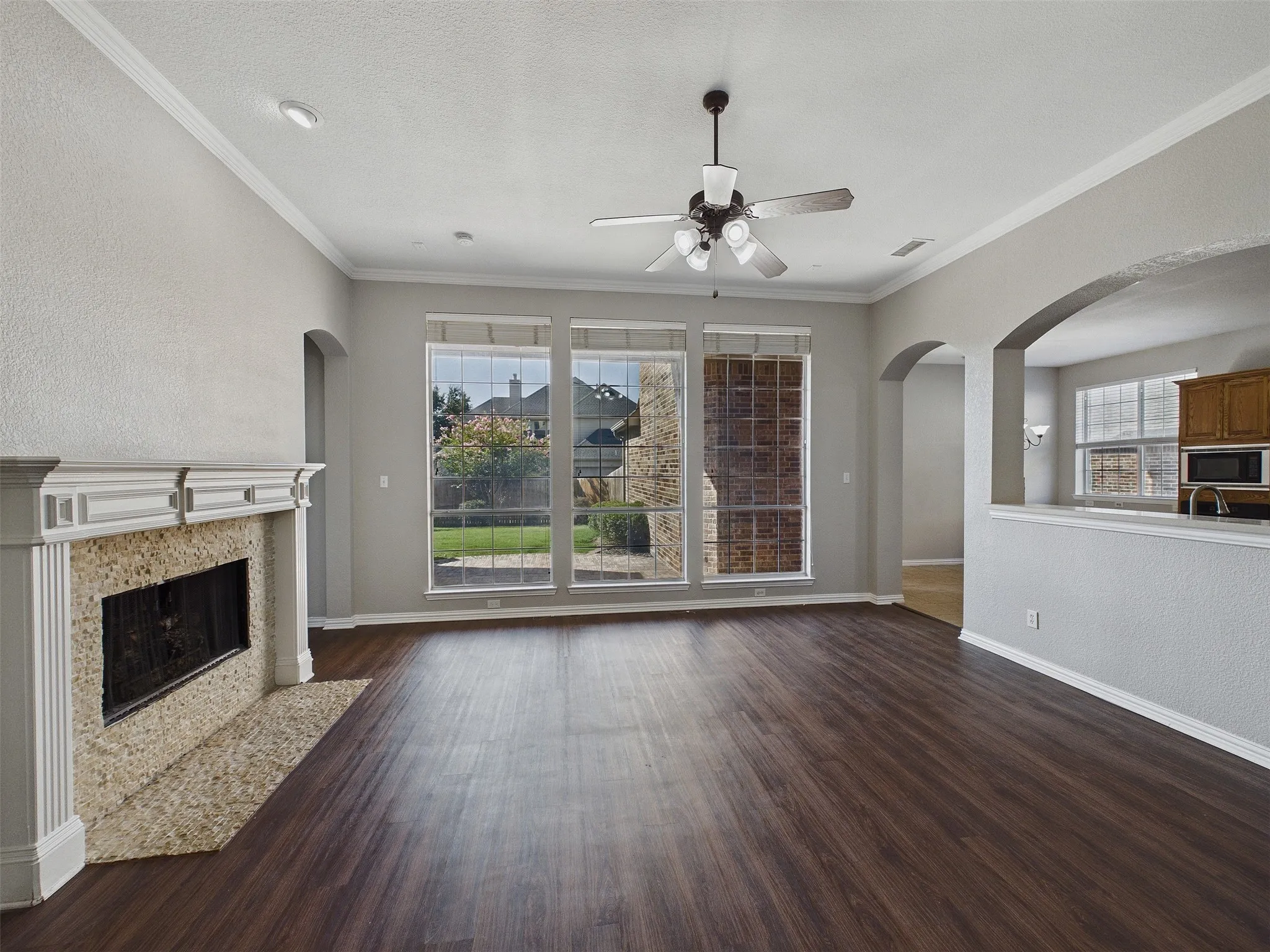 Single Family Residence For Sale in Denton County , 1315 Arbuckle Drive, Frisco, Texas 75033, 5 Bedroom, 4 Bathroom, 2 Garage spaces, 3,487 Sqft, built in 2002, mls#21365230, Real Estate Agent in Frisco, Homes For Sale in Denton county, Homes For Sale in Frisco, Realtor in Frisco Texas, Real Estate Brokerage Independent Realty Texas, Luminita Cordes Realtor