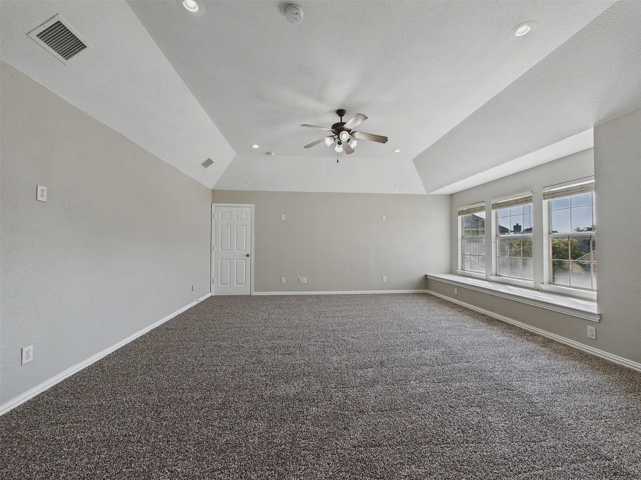 Single Family Residence For Sale in Denton County , 1315 Arbuckle Drive, Frisco, Texas 75033, 5 Bedroom, 4 Bathroom, 2 Garage spaces, 3,487 Sqft, built in 2002, mls#21365230, Real Estate Agent in Frisco, Homes For Sale in Denton county, Homes For Sale in Frisco, Realtor in Frisco Texas, Real Estate Brokerage Independent Realty Texas, Luminita Cordes Realtor