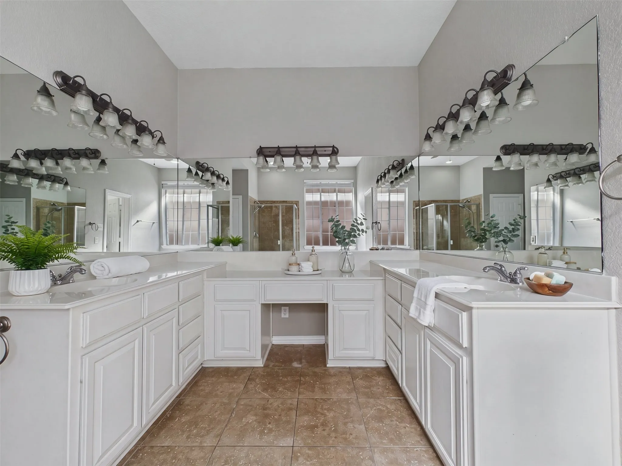 Single Family Residence For Sale in Denton County , 1315 Arbuckle Drive, Frisco, Texas 75033, 5 Bedroom, 4 Bathroom, 2 Garage spaces, 3,487 Sqft, built in 2002, mls#21365230, Real Estate Agent in Frisco, Homes For Sale in Denton county, Homes For Sale in Frisco, Realtor in Frisco Texas, Real Estate Brokerage Independent Realty Texas, Luminita Cordes Realtor