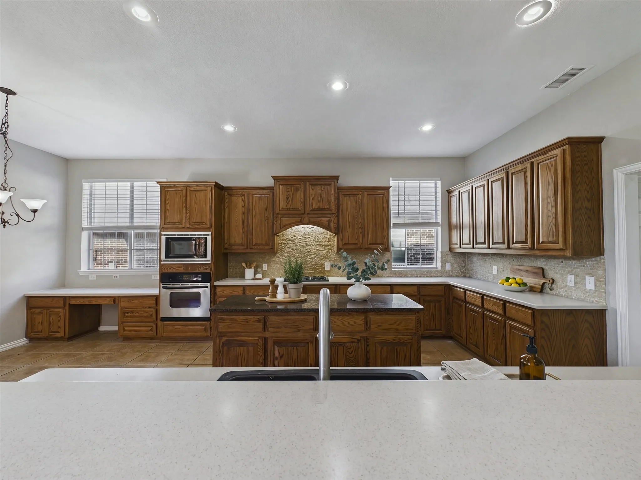 Single Family Residence For Sale in Denton County , 1315 Arbuckle Drive, Frisco, Texas 75033, 5 Bedroom, 4 Bathroom, 2 Garage spaces, 3,487 Sqft, built in 2002, mls#21365230, Real Estate Agent in Frisco, Homes For Sale in Denton county, Homes For Sale in Frisco, Realtor in Frisco Texas, Real Estate Brokerage Independent Realty Texas, Luminita Cordes Realtor