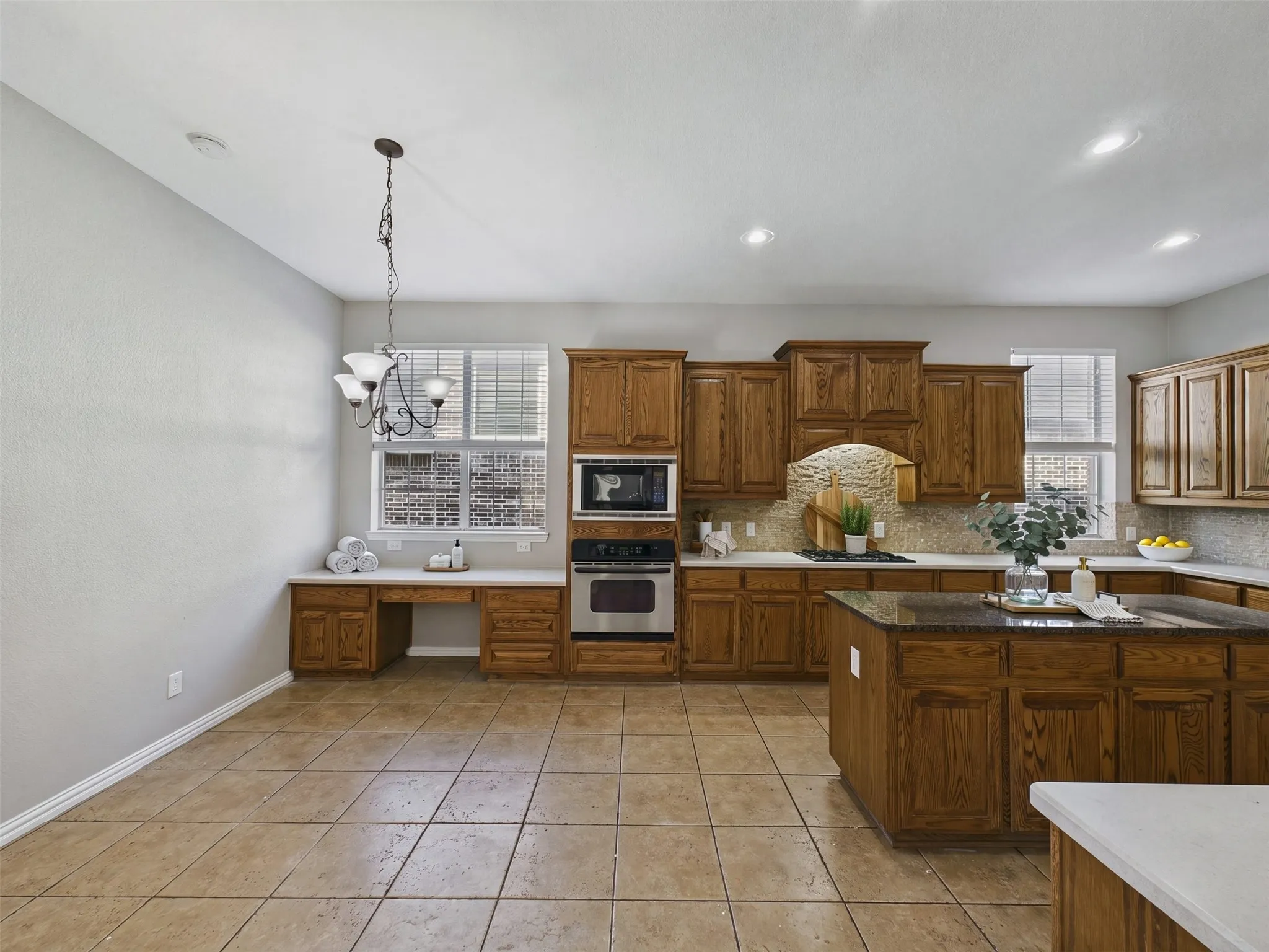 Single Family Residence For Sale in Denton County , 1315 Arbuckle Drive, Frisco, Texas 75033, 5 Bedroom, 4 Bathroom, 2 Garage spaces, 3,487 Sqft, built in 2002, mls#21365230, Real Estate Agent in Frisco, Homes For Sale in Denton county, Homes For Sale in Frisco, Realtor in Frisco Texas, Real Estate Brokerage Independent Realty Texas, Luminita Cordes Realtor