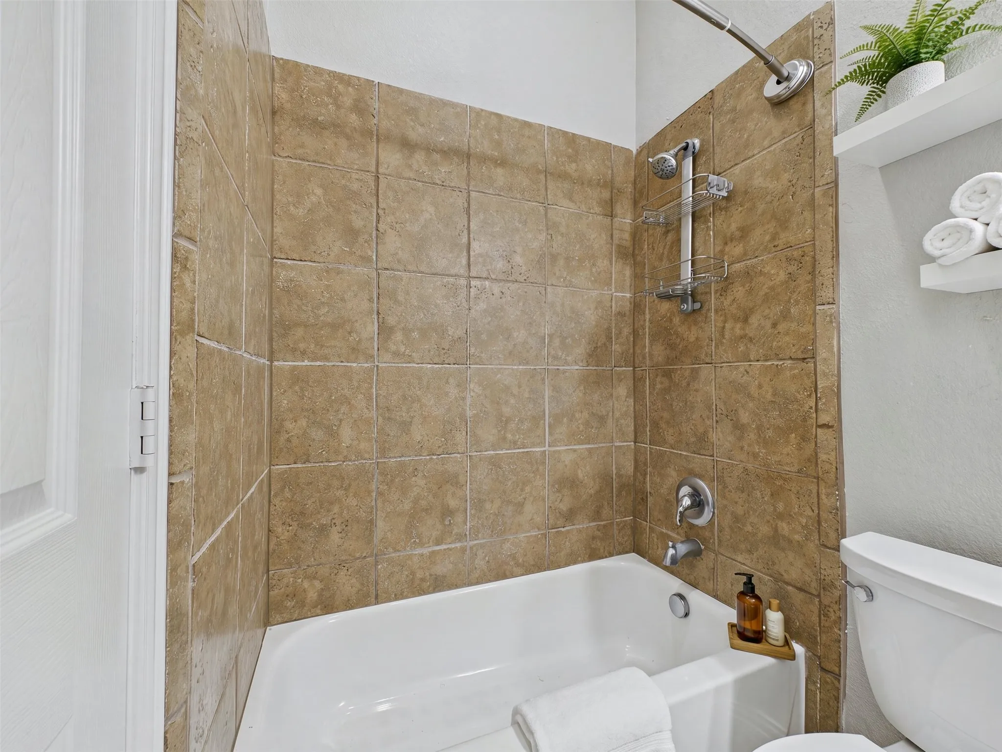 Single Family Residence For Sale in Denton County , 1315 Arbuckle Drive, Frisco, Texas 75033, 5 Bedroom, 4 Bathroom, 2 Garage spaces, 3,487 Sqft, built in 2002, mls#21365230, Real Estate Agent in Frisco, Homes For Sale in Denton county, Homes For Sale in Frisco, Realtor in Frisco Texas, Real Estate Brokerage Independent Realty Texas, Luminita Cordes Realtor