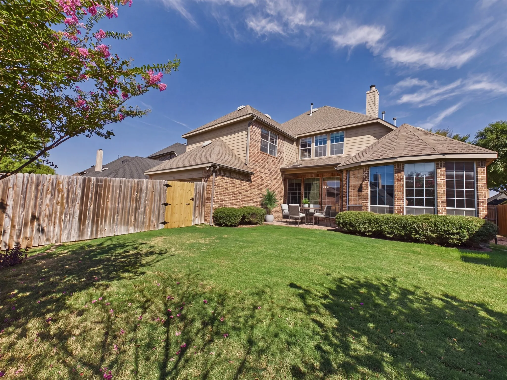 Single Family Residence For Sale in Denton County , 1315 Arbuckle Drive, Frisco, Texas 75033, 5 Bedroom, 4 Bathroom, 2 Garage spaces, 3,487 Sqft, built in 2002, mls#21365230, Real Estate Agent in Frisco, Homes For Sale in Denton county, Homes For Sale in Frisco, Realtor in Frisco Texas, Real Estate Brokerage Independent Realty Texas, Luminita Cordes Realtor