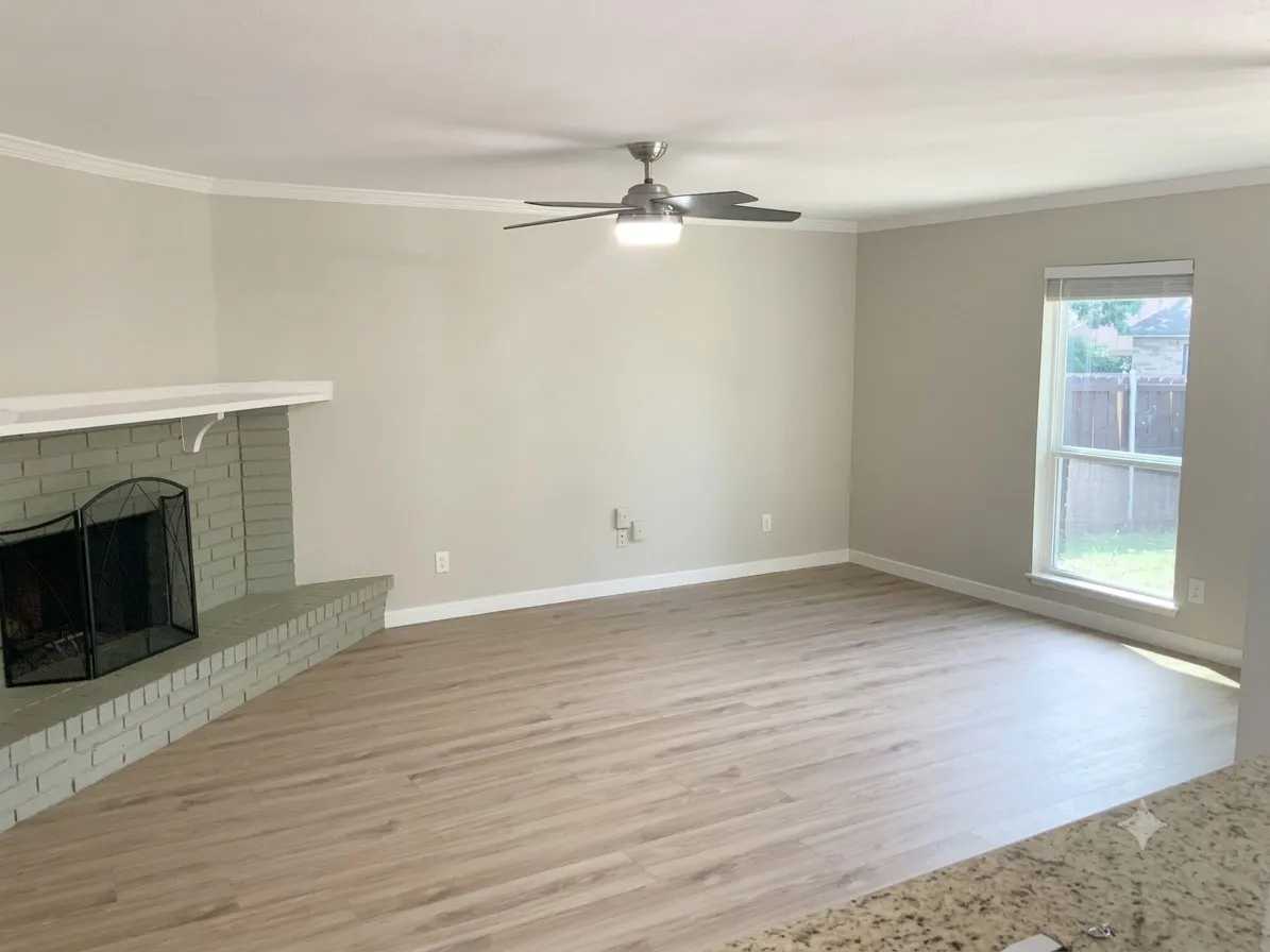 Single Family Residence For Rent in Collin County , 700 Sunny Slope Drive, Allen, Texas 75002, 3 Bedroom, 2 Bathroom, 1 Garage spaces, 1,438 Sqft, built in 1979, mls#21384915, Real Estate Agent in Allen, Homes For Rent in Collin county, Homes For Rent in Allen, Realtor in Allen Texas, Real Estate Brokerage Independent Realty Texas, Luminita Cordes Realtor