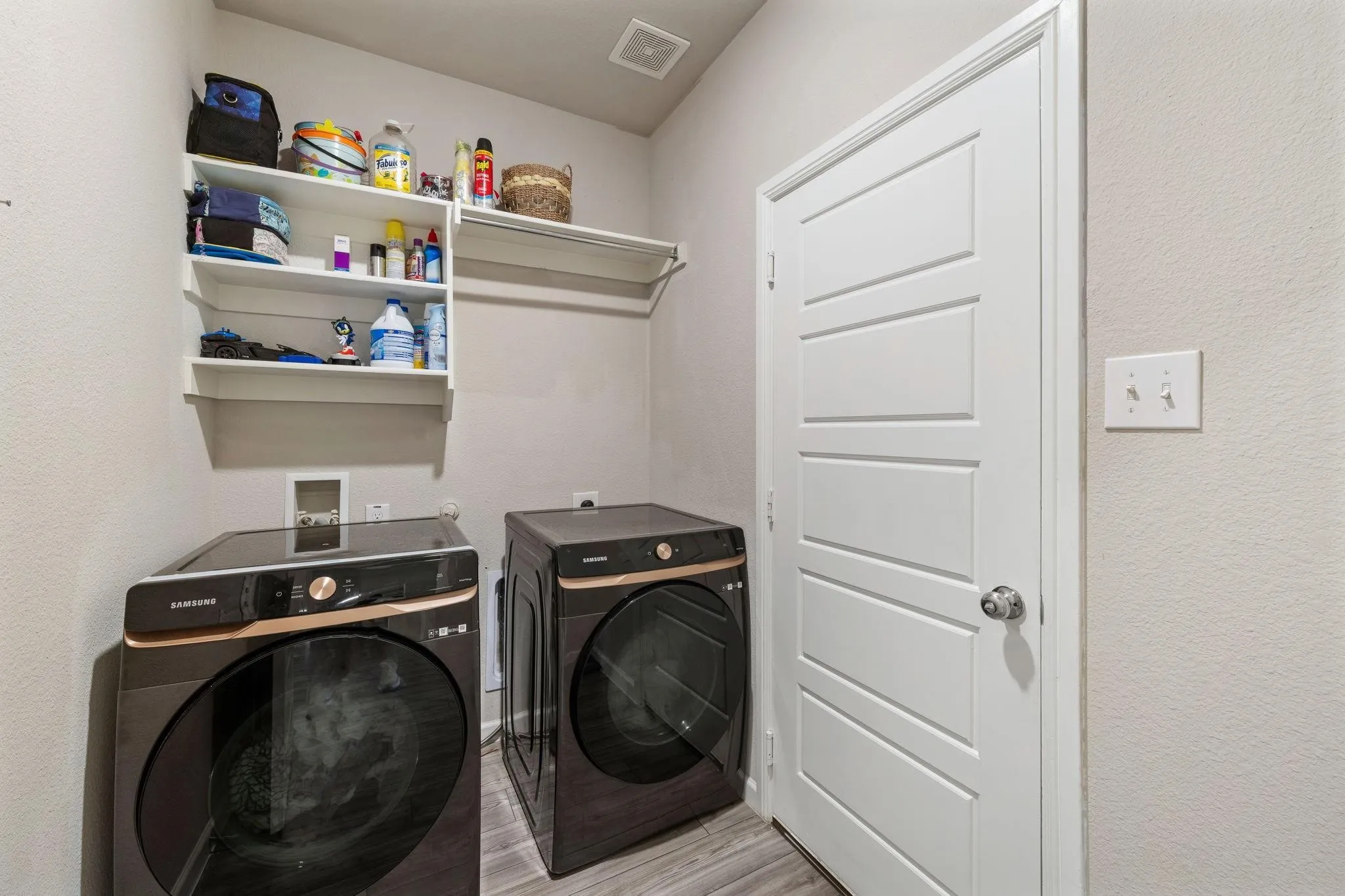 Single Family Residence For Sale in Rockwall County , 1436 Black Canyon Avenue, Royse City, Texas 75189, 5 Bedroom, 4 Bathroom, 2 Garage spaces, 2,928 Sqft, built in 2021, mls#21384910, Real Estate Agent in Royse City, Homes For Sale in Rockwall county, Homes For Sale in Royse City, Realtor in Royse City Texas, Real Estate Brokerage Independent Realty Texas, Luminita Cordes Realtor