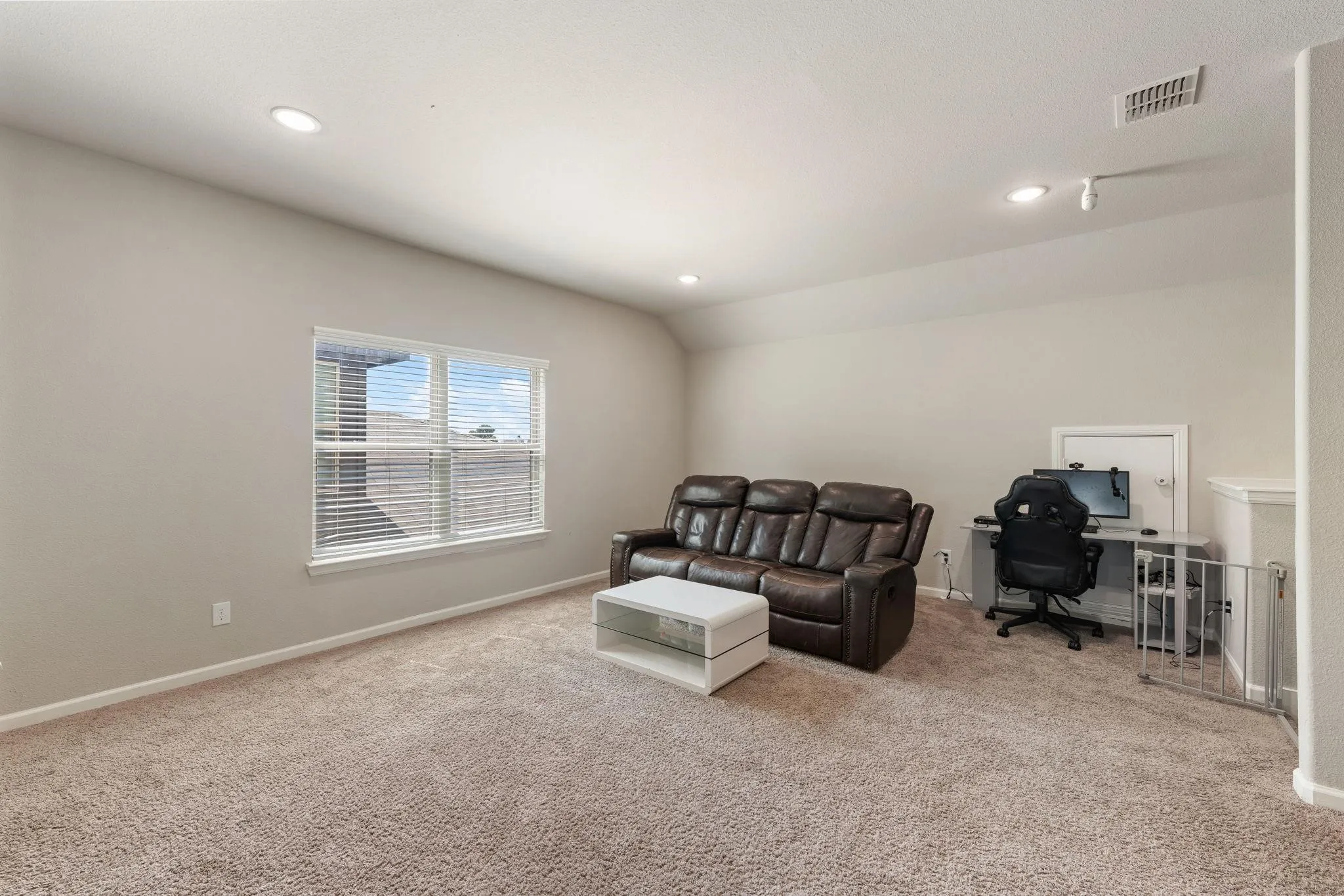 Single Family Residence For Sale in Rockwall County , 1436 Black Canyon Avenue, Royse City, Texas 75189, 5 Bedroom, 4 Bathroom, 2 Garage spaces, 2,928 Sqft, built in 2021, mls#21384910, Real Estate Agent in Royse City, Homes For Sale in Rockwall county, Homes For Sale in Royse City, Realtor in Royse City Texas, Real Estate Brokerage Independent Realty Texas, Luminita Cordes Realtor