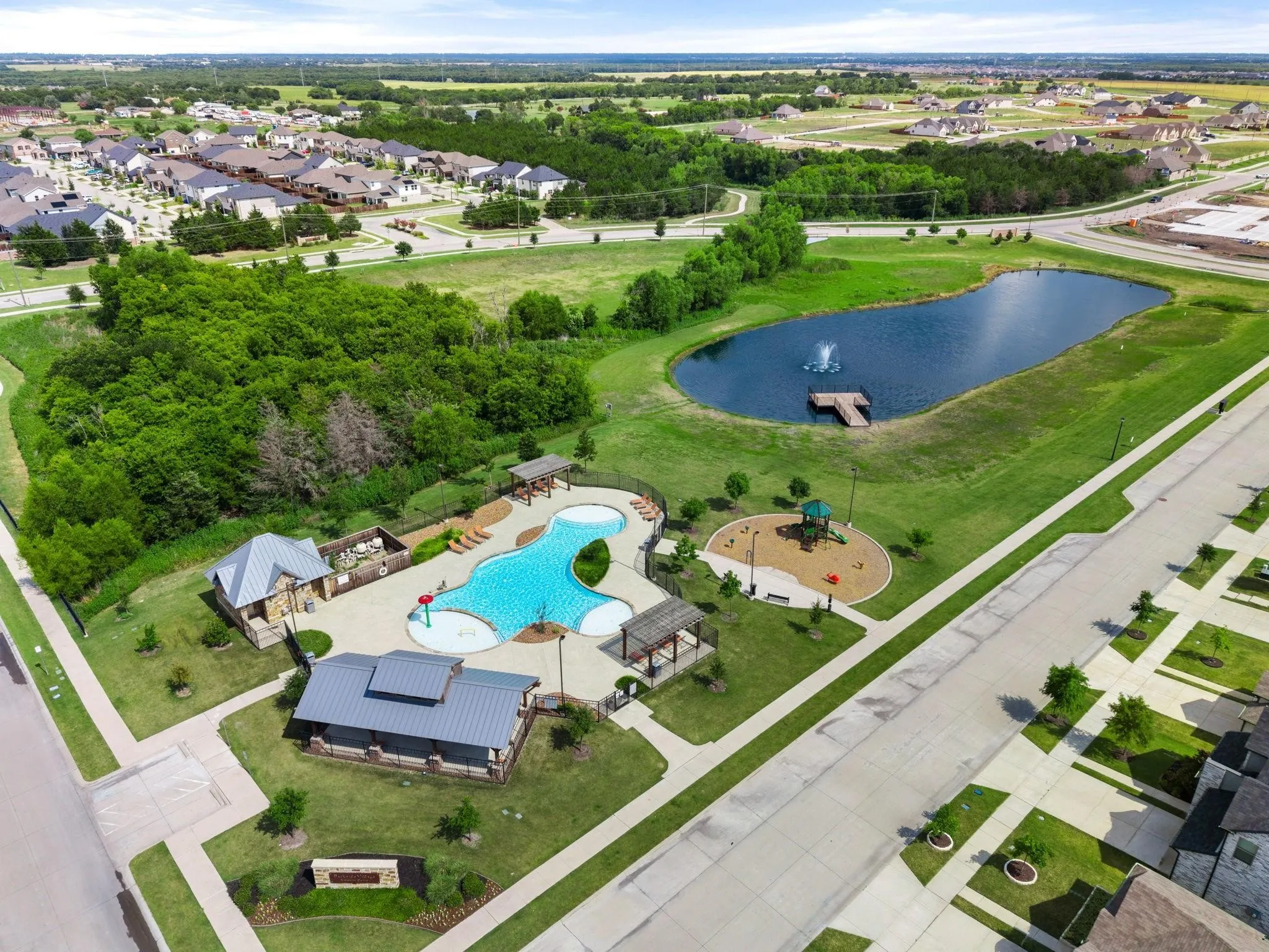 Single Family Residence For Sale in Rockwall County , 1436 Black Canyon Avenue, Royse City, Texas 75189, 5 Bedroom, 4 Bathroom, 2 Garage spaces, 2,928 Sqft, built in 2021, mls#21384910, Real Estate Agent in Royse City, Homes For Sale in Rockwall county, Homes For Sale in Royse City, Realtor in Royse City Texas, Real Estate Brokerage Independent Realty Texas, Luminita Cordes Realtor